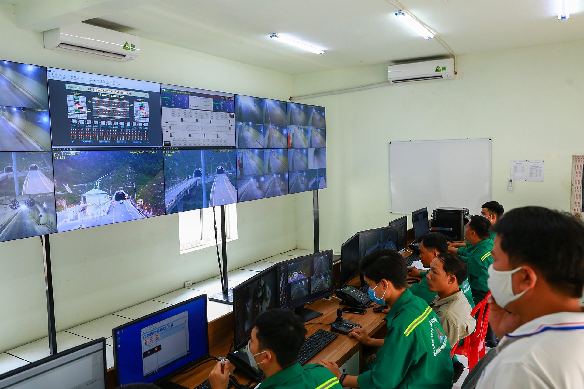 Tuyen duong 11.000 ty dong noi Hue - Da Nang duoc khai thac anh 11