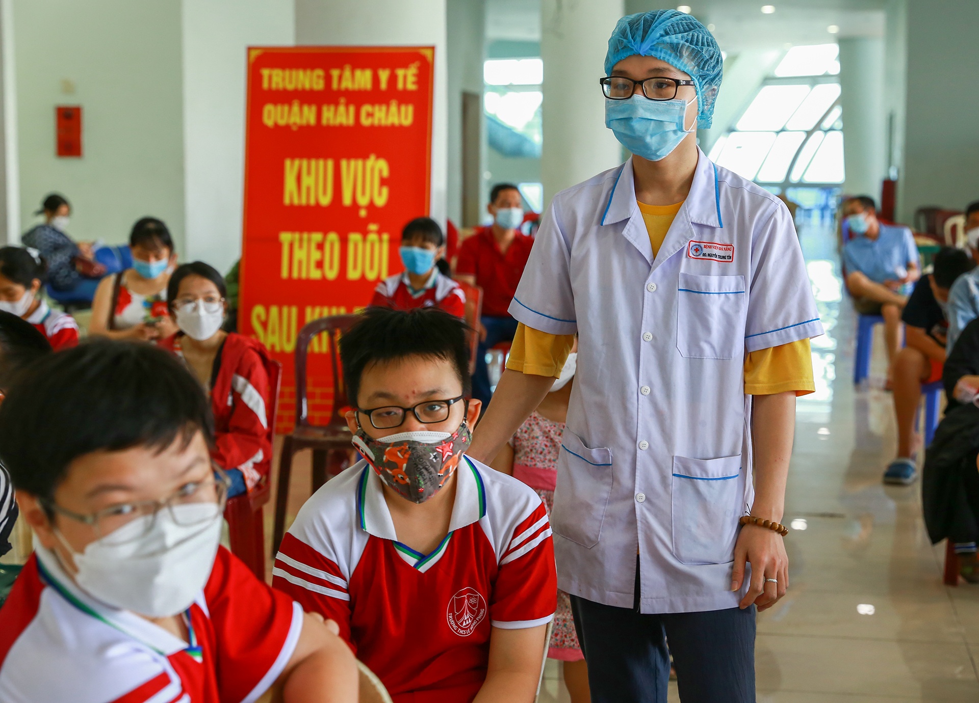 Hang nghin tre em o Da Nang duoc tiem vaccine ngua Covid-19 anh 2