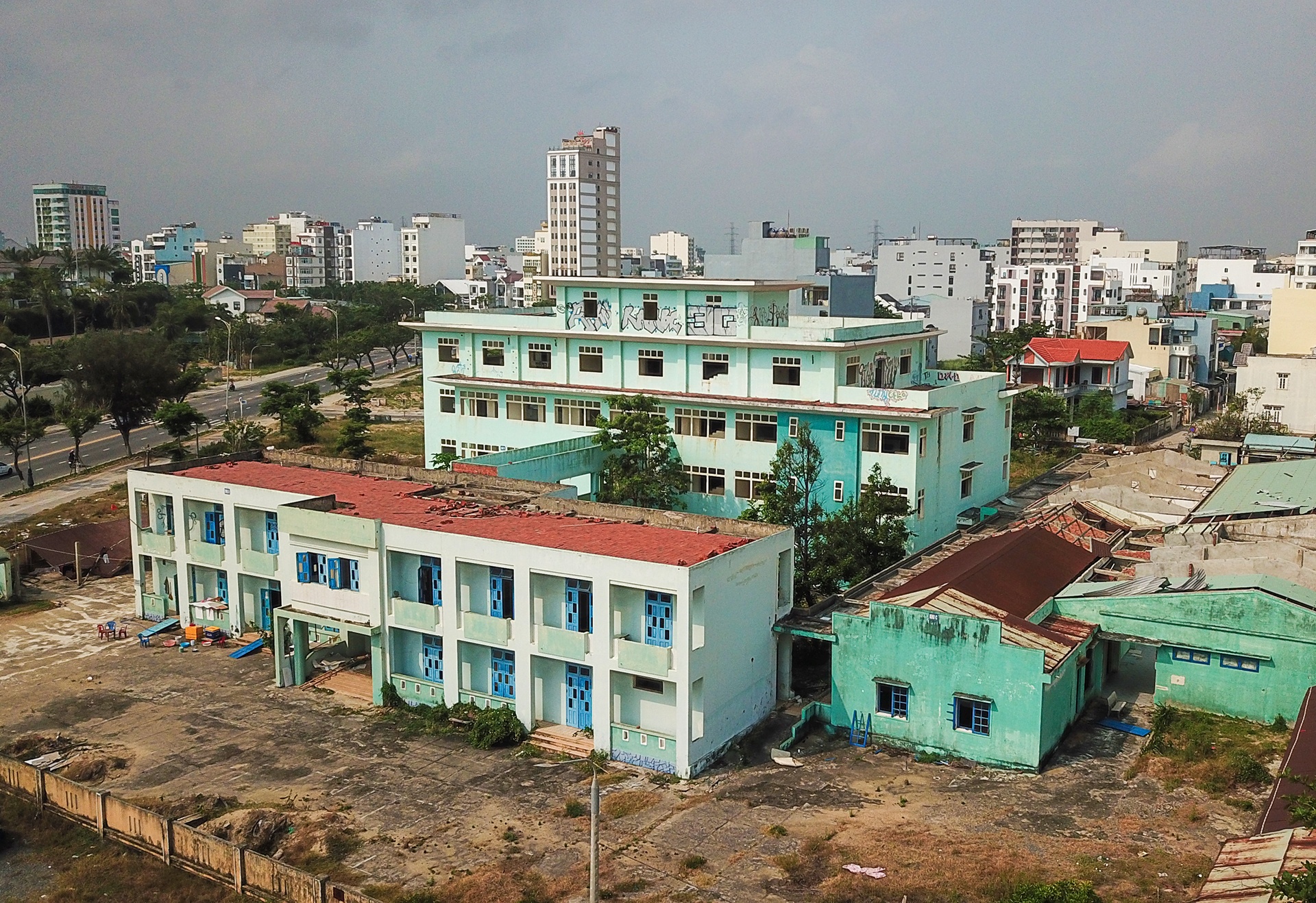 Cac tuyen duong ven bien Da Nang nhech nhac anh 2
