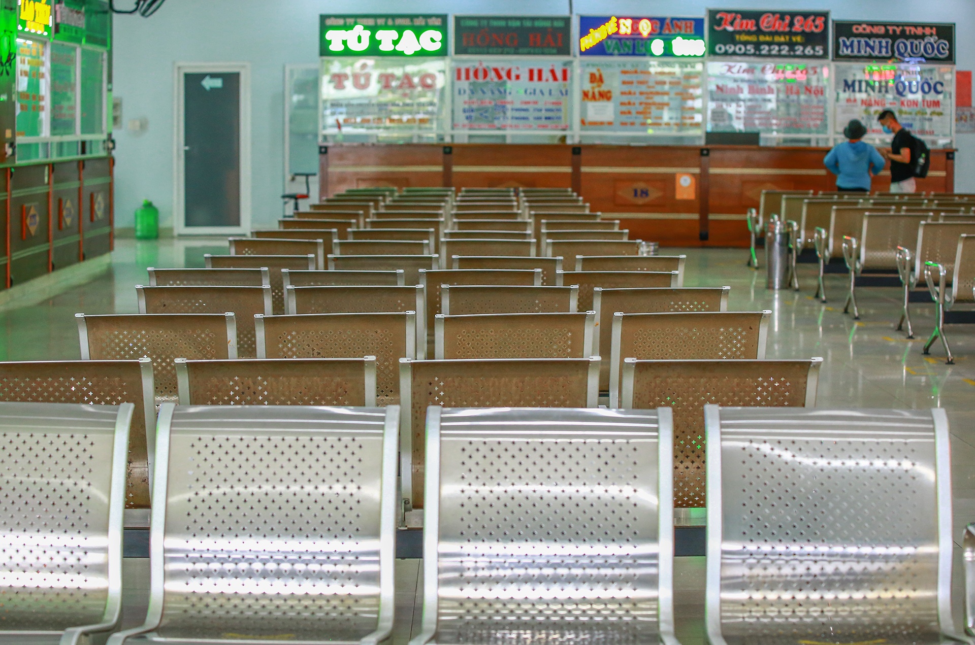 Bến xe Đà Nẵng vắng vẻ ngày mùng 6 Tết ảnh 3 Ben xe Da Nang vang ve ngay mung 6 Tet anh 3