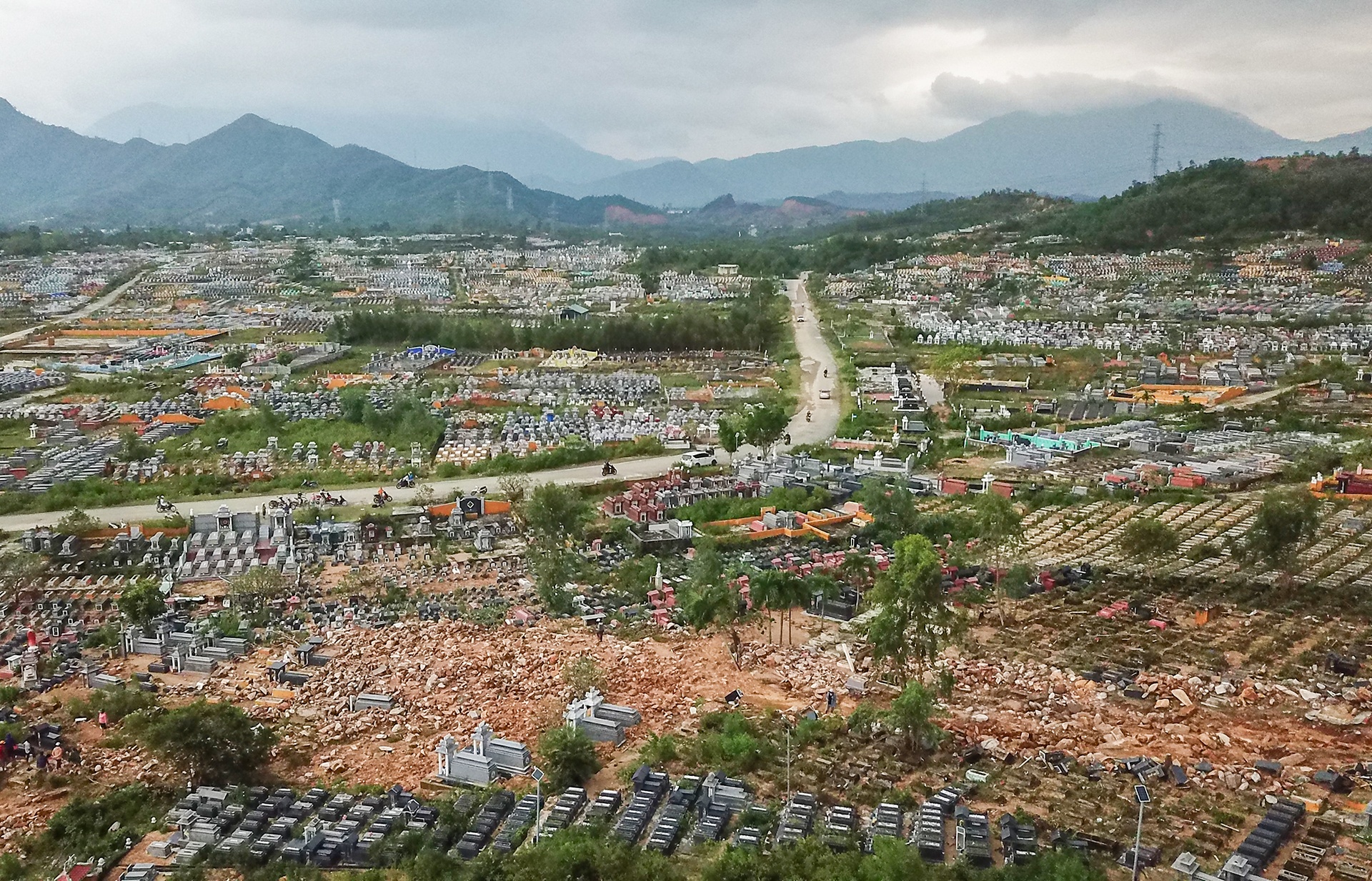 Ngoi mo bi vui lap anh 1