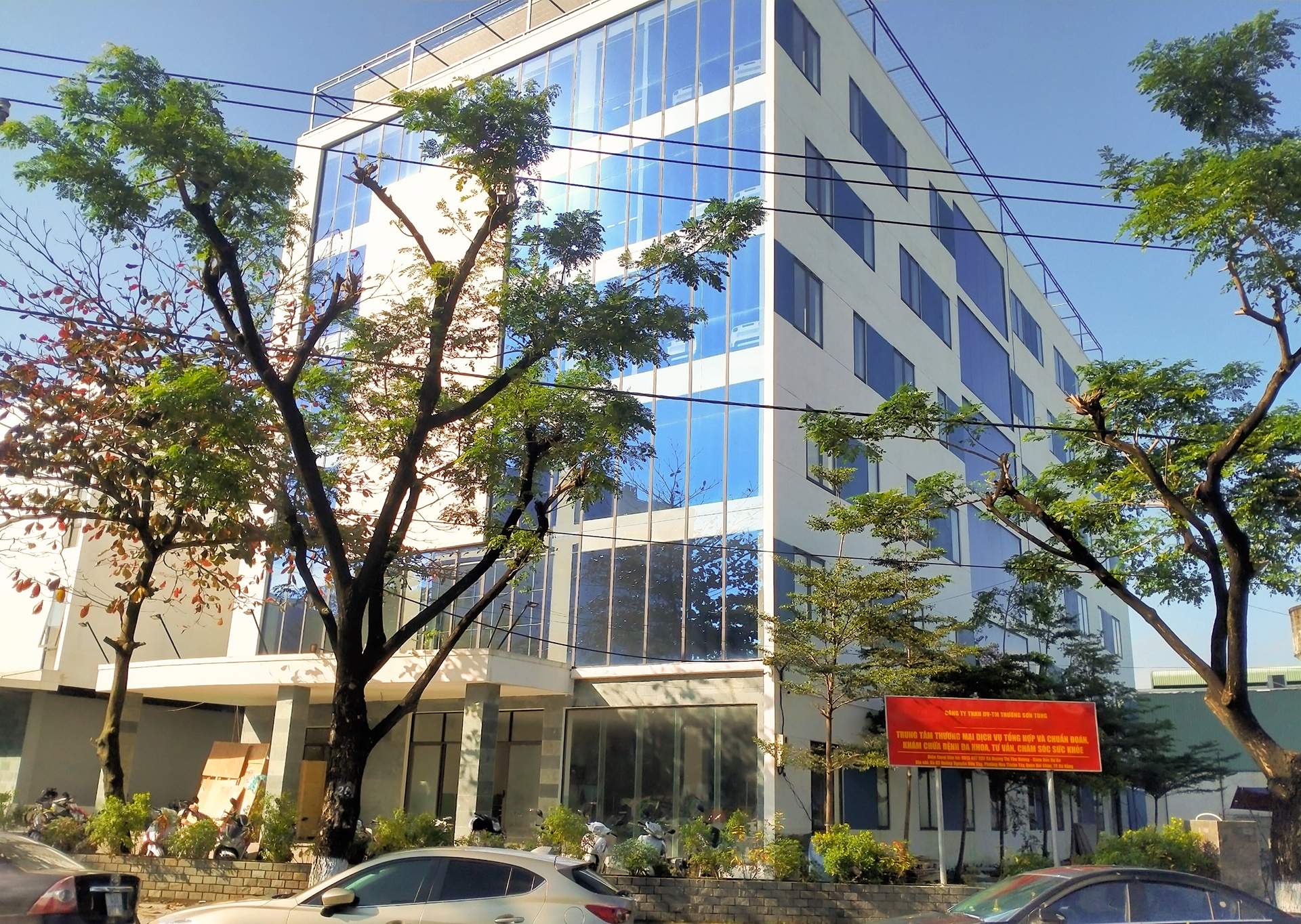 Chua co giay phep van xay benh vien 7 tang tren dat quoc phong hinh anh