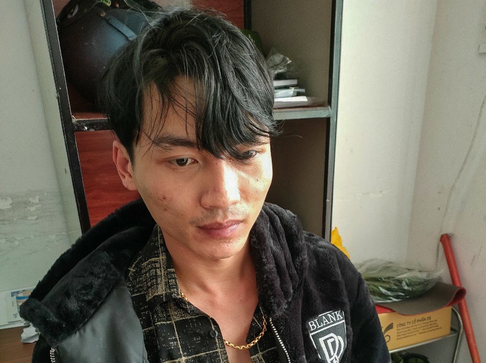 Trom 250 trieu dong cua di, boa tiep vien karaoke hinh anh