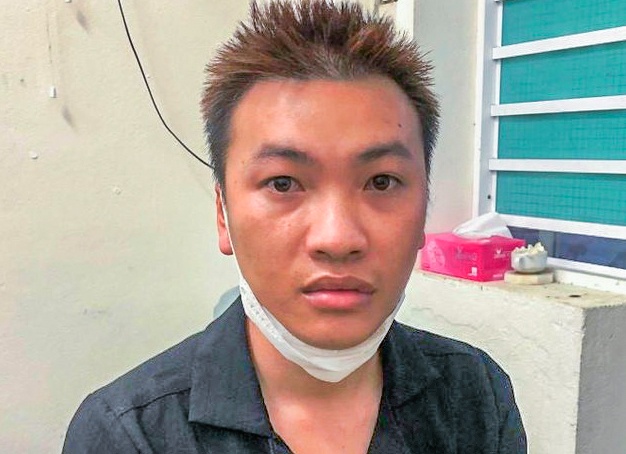 Chem ban nhau vi nguoi yeu bi so soang hinh anh