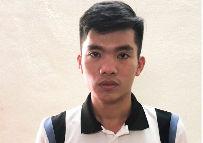 Thuê xe tải thuê xe tải trộm hết tài sản của một nhà hàng ven biển Đà Nẵng ảnh 1 Thue xe tai thue xe tai trom het tai san cua mot nha hang ven bien Da Nang anh 1