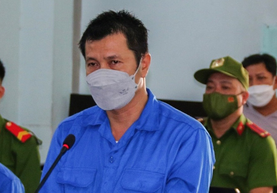 Tai xe linh an tu vi tong oto khien 7 nguoi bi thuong hinh anh