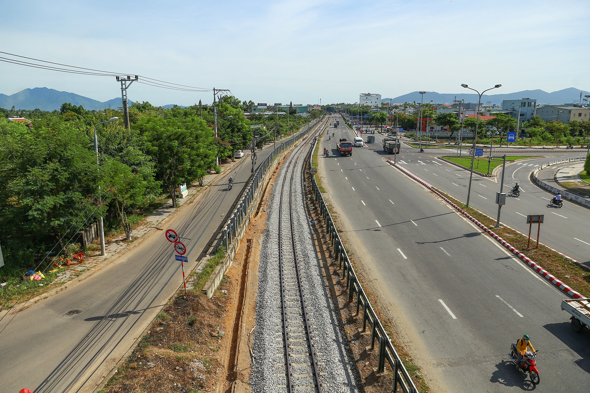 Di doi nha ga duong sat Da Nang anh 1