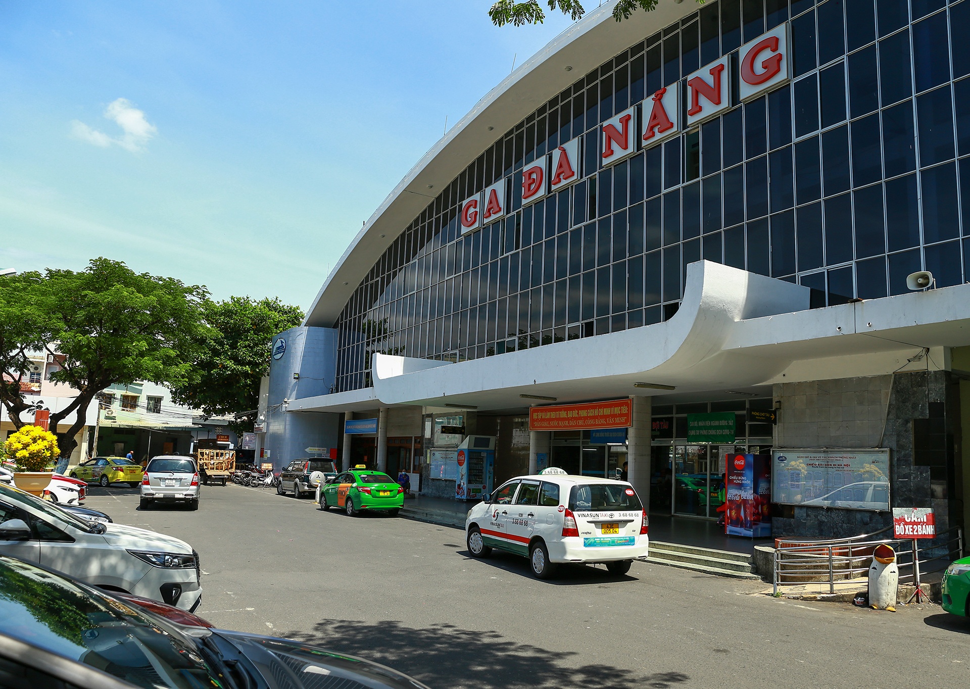 Hinh dung dien mao Da Nang khi ga tau hoa duoc doi ra ngoai thanh hinh anh