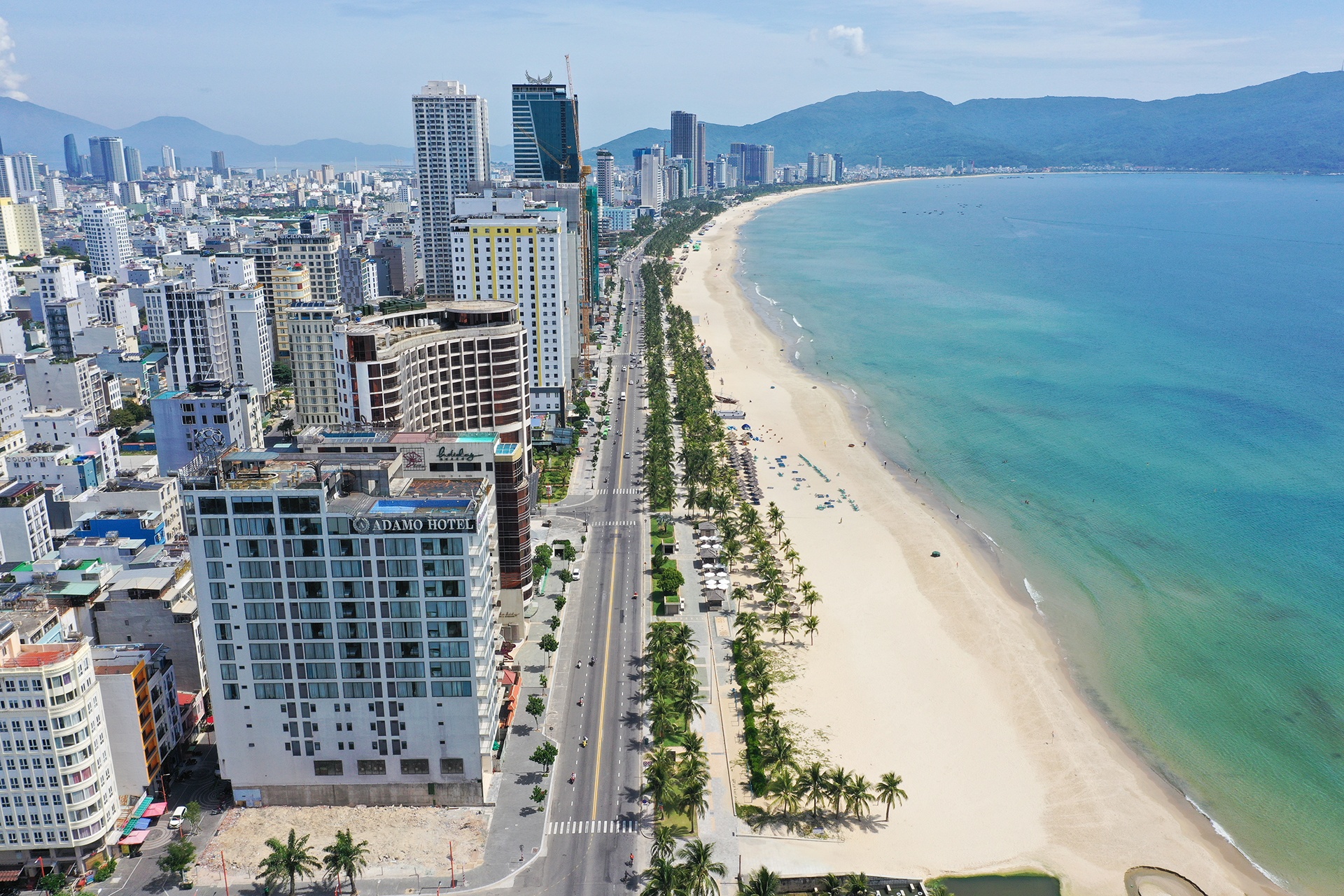 Da Nang vang khach du lich anh 1