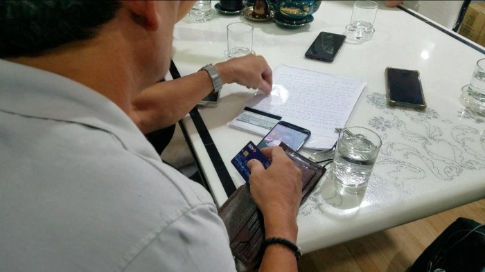 Nguoi dan ong o TP.HCM mat gan 2 ty dong khi nghe cuoc goi tu so la hinh anh