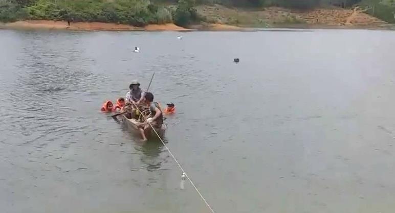 Choi gan bo ho, 2 tre em thiet mang o Dak Lak hinh anh