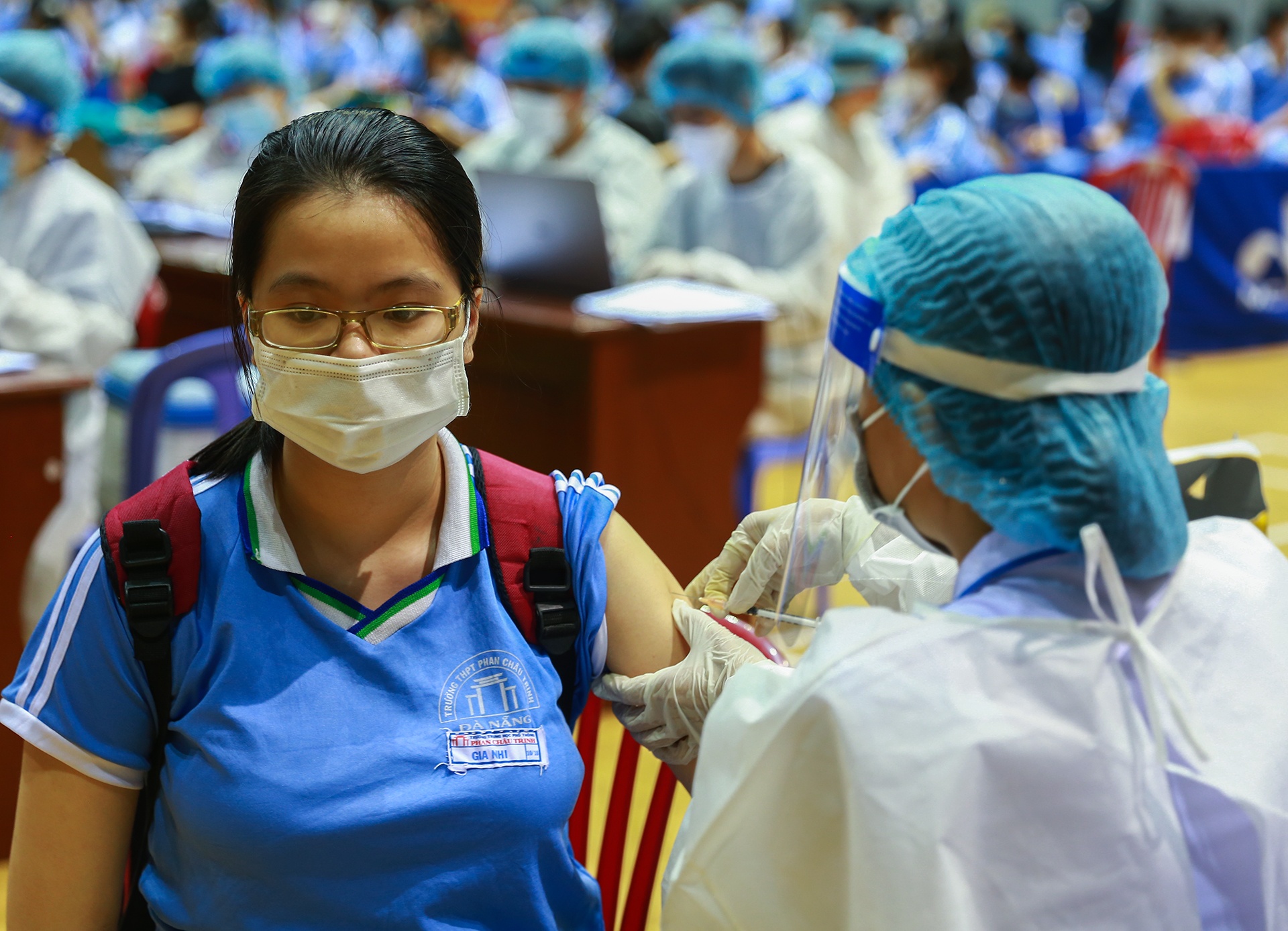 Da Nang tiem vaccine anh 1