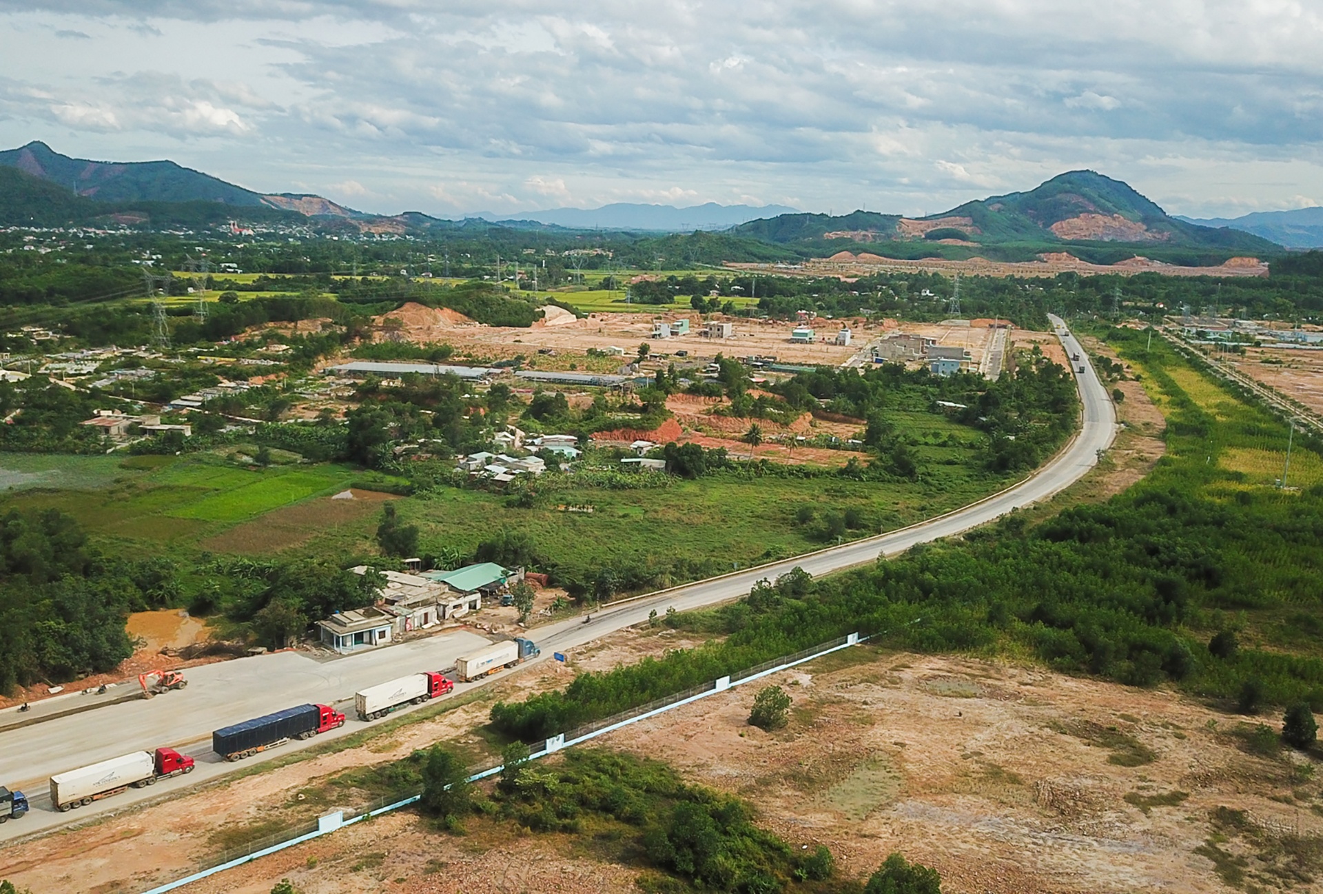 Cao toc qua Da Nang anh 1