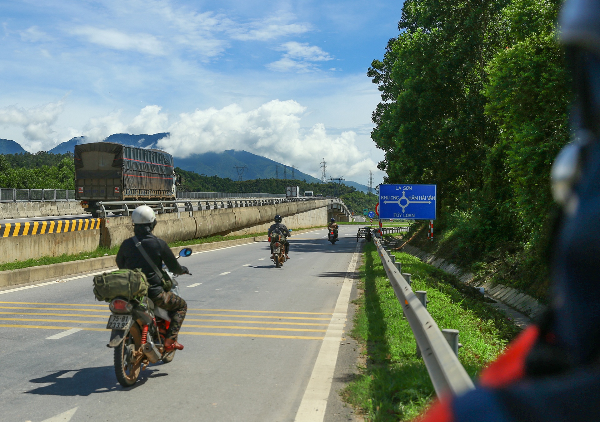 Cao toc qua Da Nang anh 6