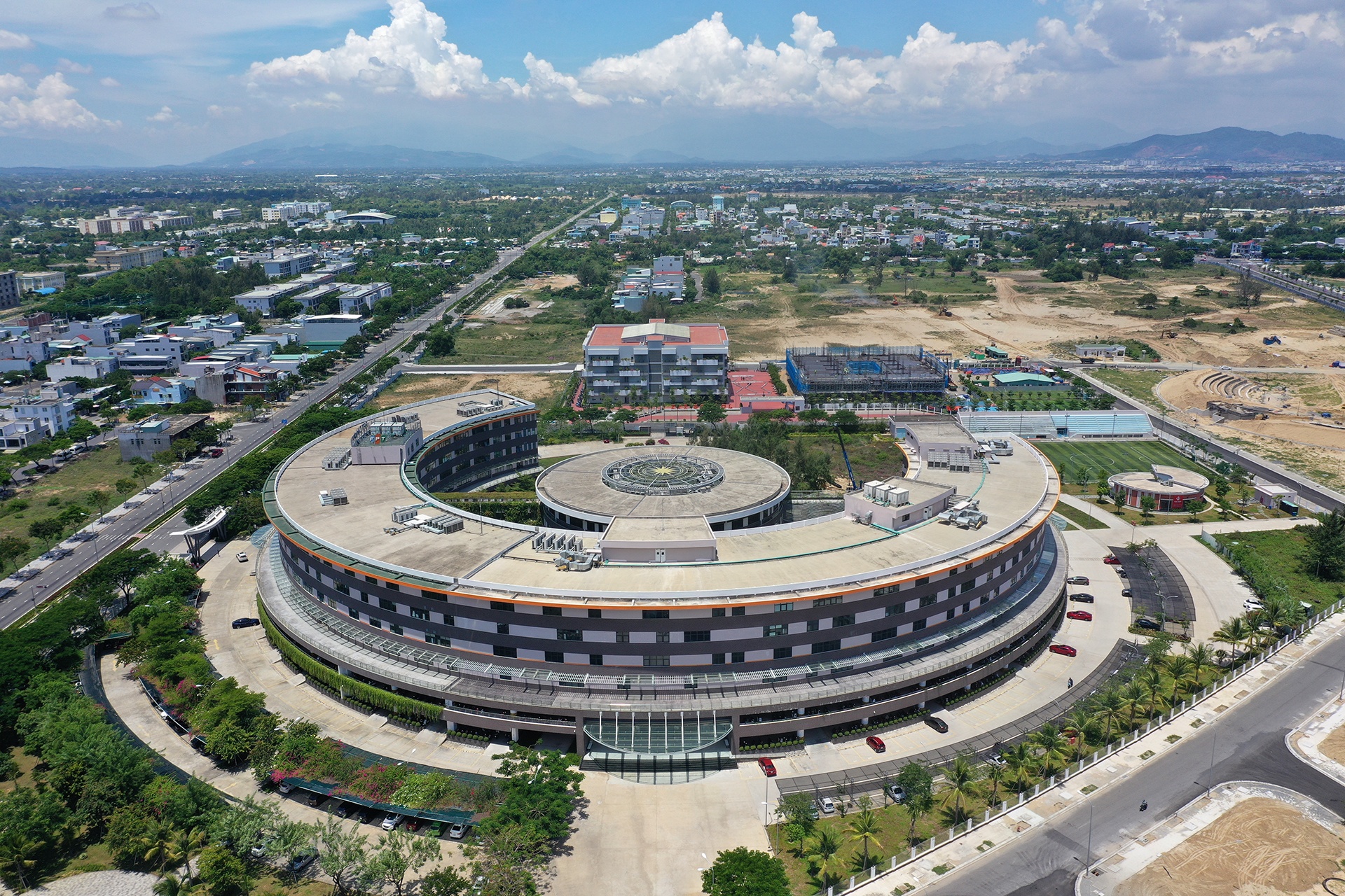 Thi truong bat dong san Da Nang tram lang hinh anh