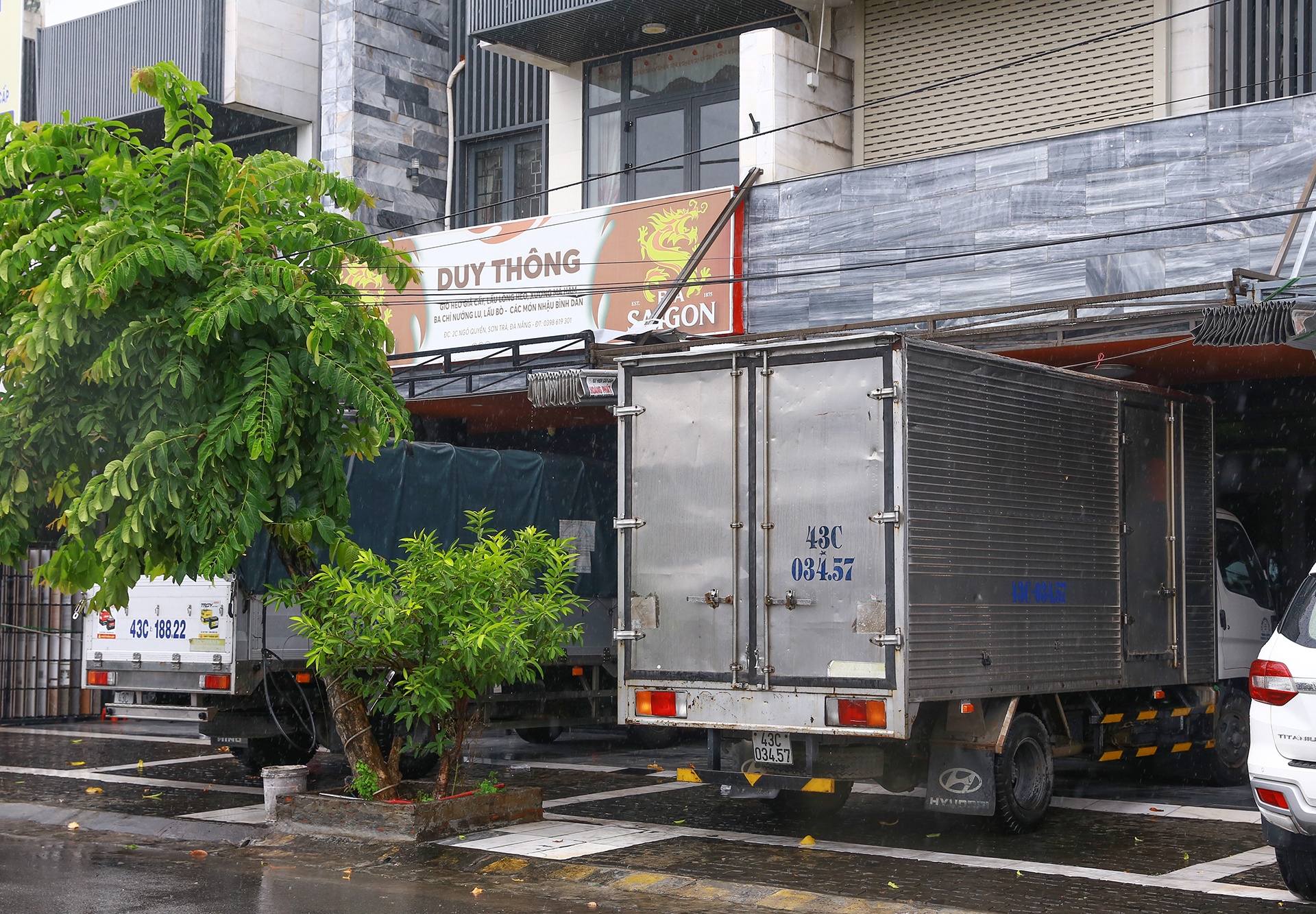 Ung pho bao so 4 anh 2