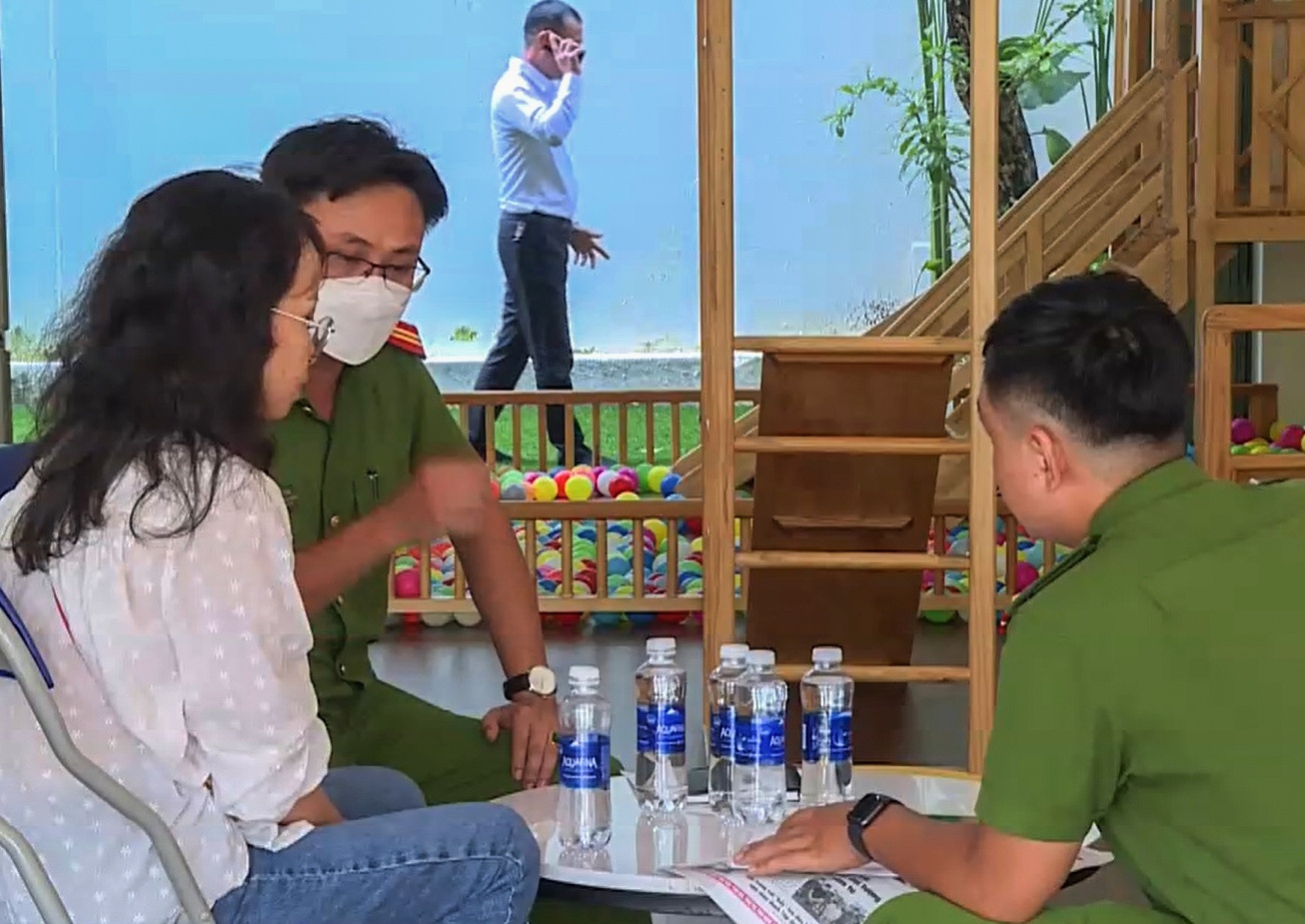 Phu huynh khong ngo hoc phi 7 trieu dong/thang, con lai bi bo doi hinh anh