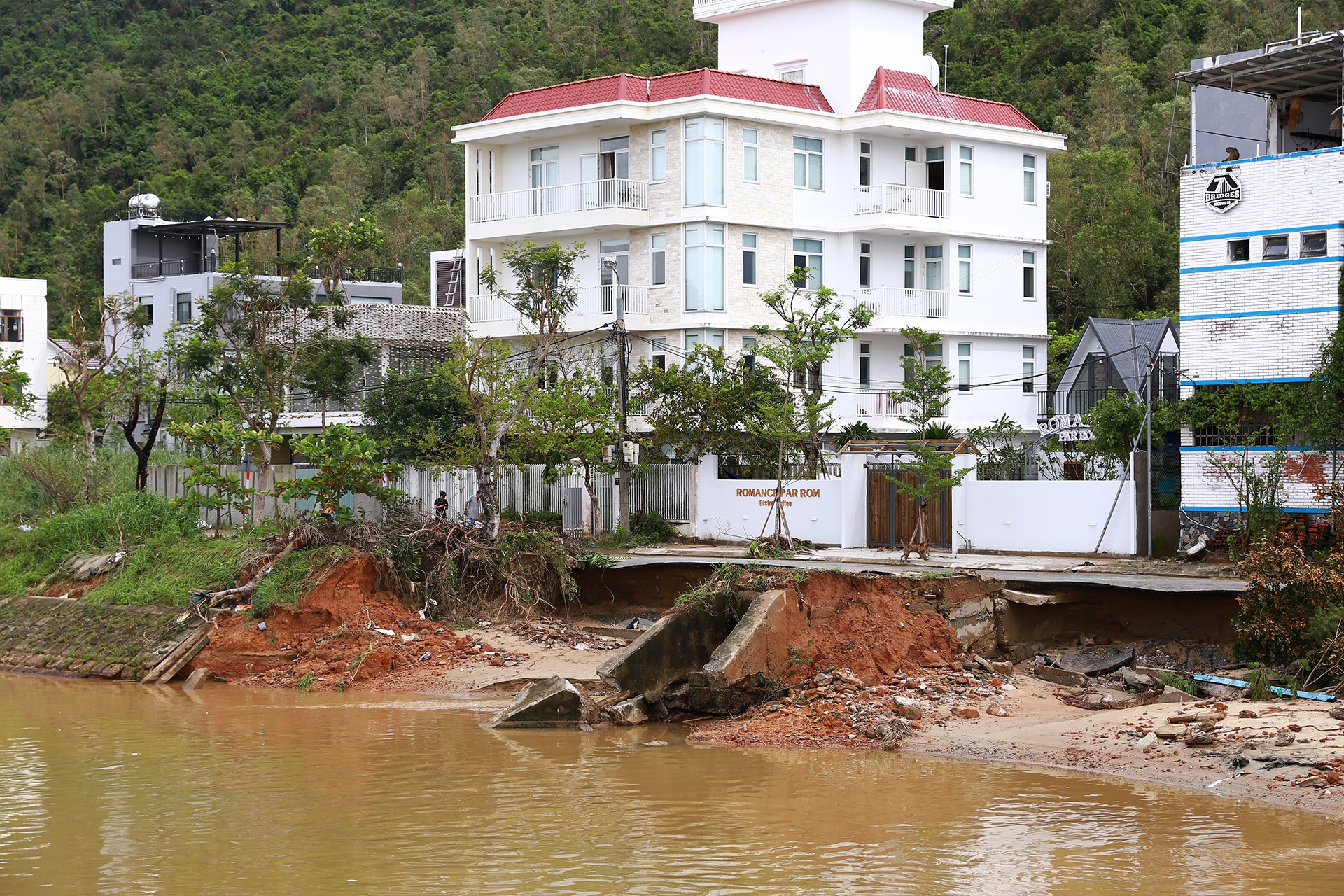 Sat lo o Da Nang anh 5