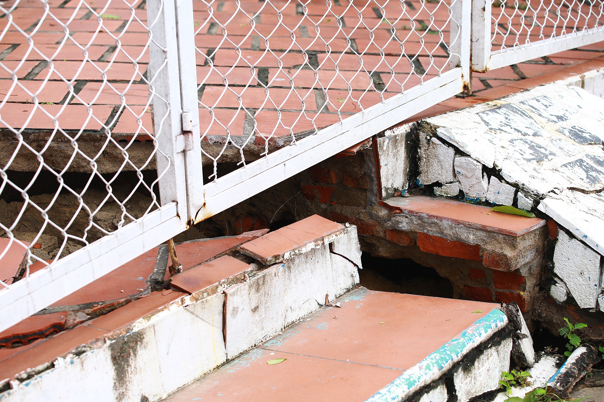 Sat lo o Da Nang anh 6