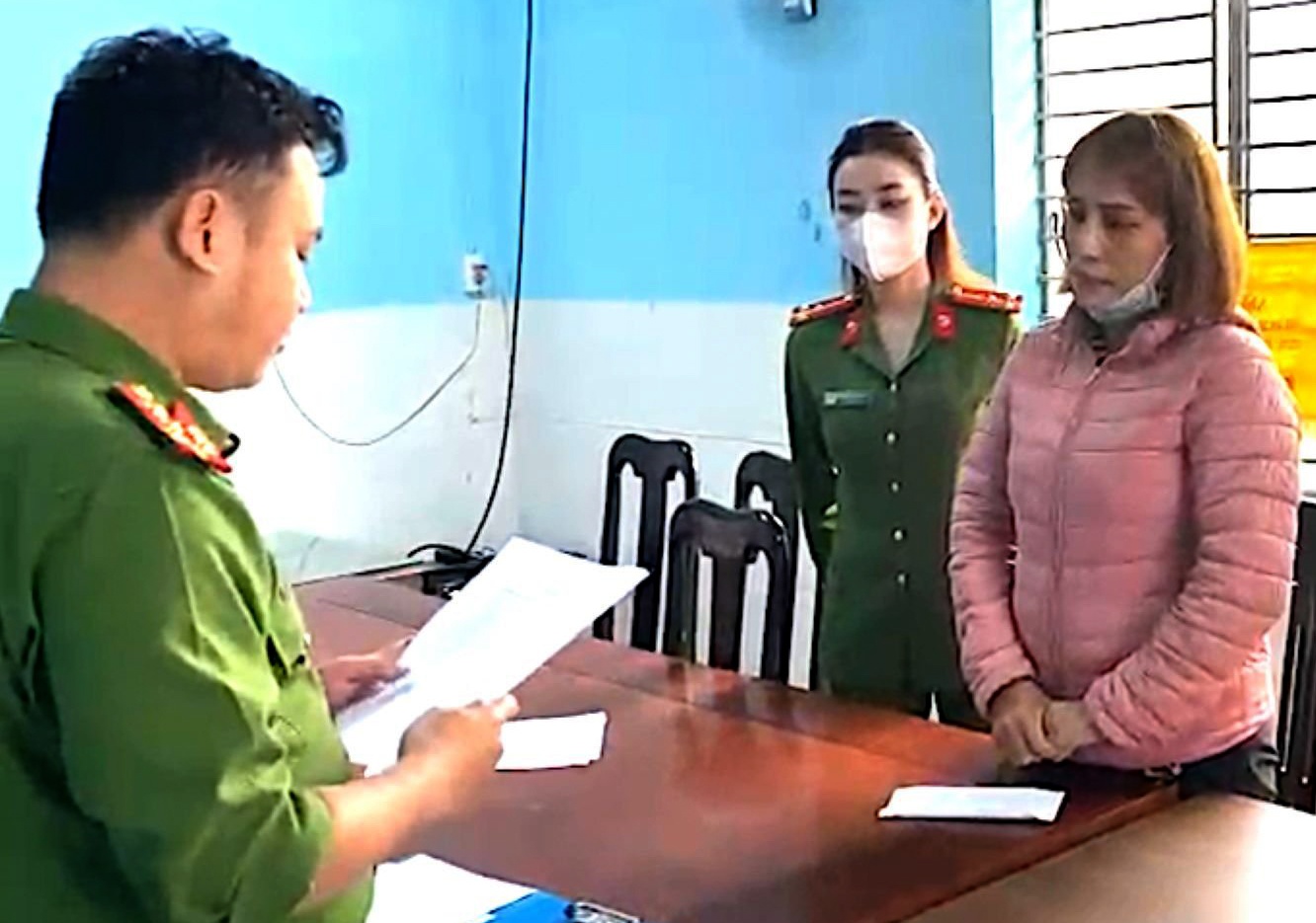 Nu giam doc cong ty bat dong san o Da Nang bi bat hinh anh