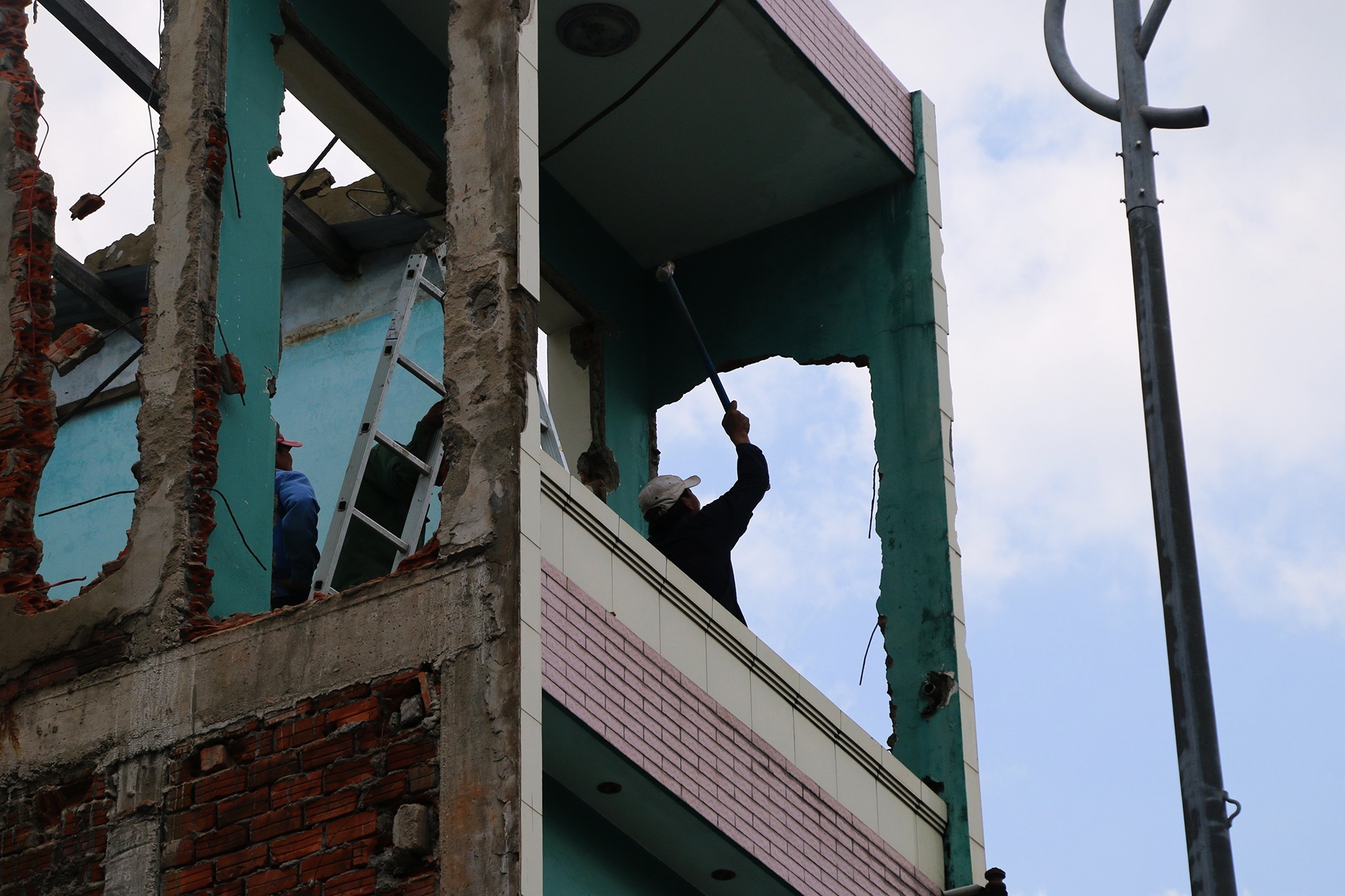 San van dong Chi Lang anh 2