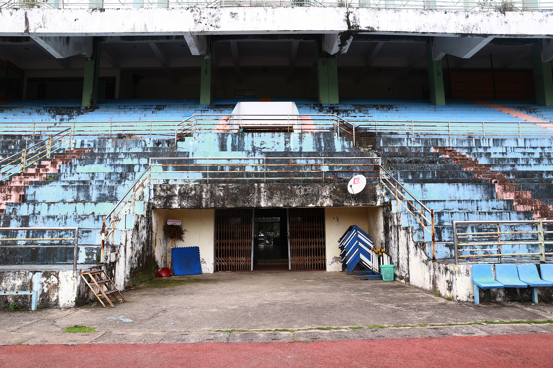 San van dong Chi Lang anh 9