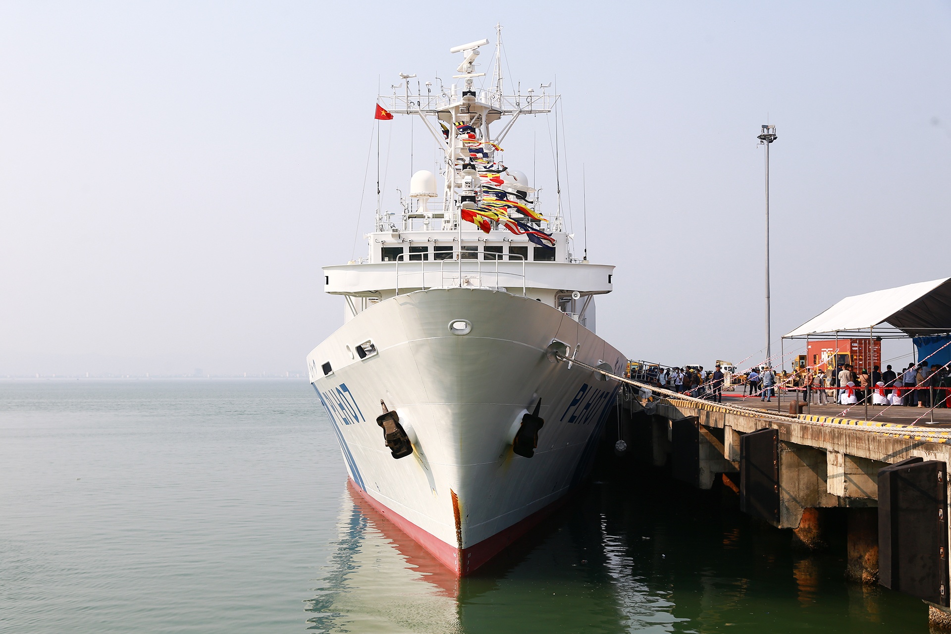 Tau tuan tra Nhat Ban anh 1