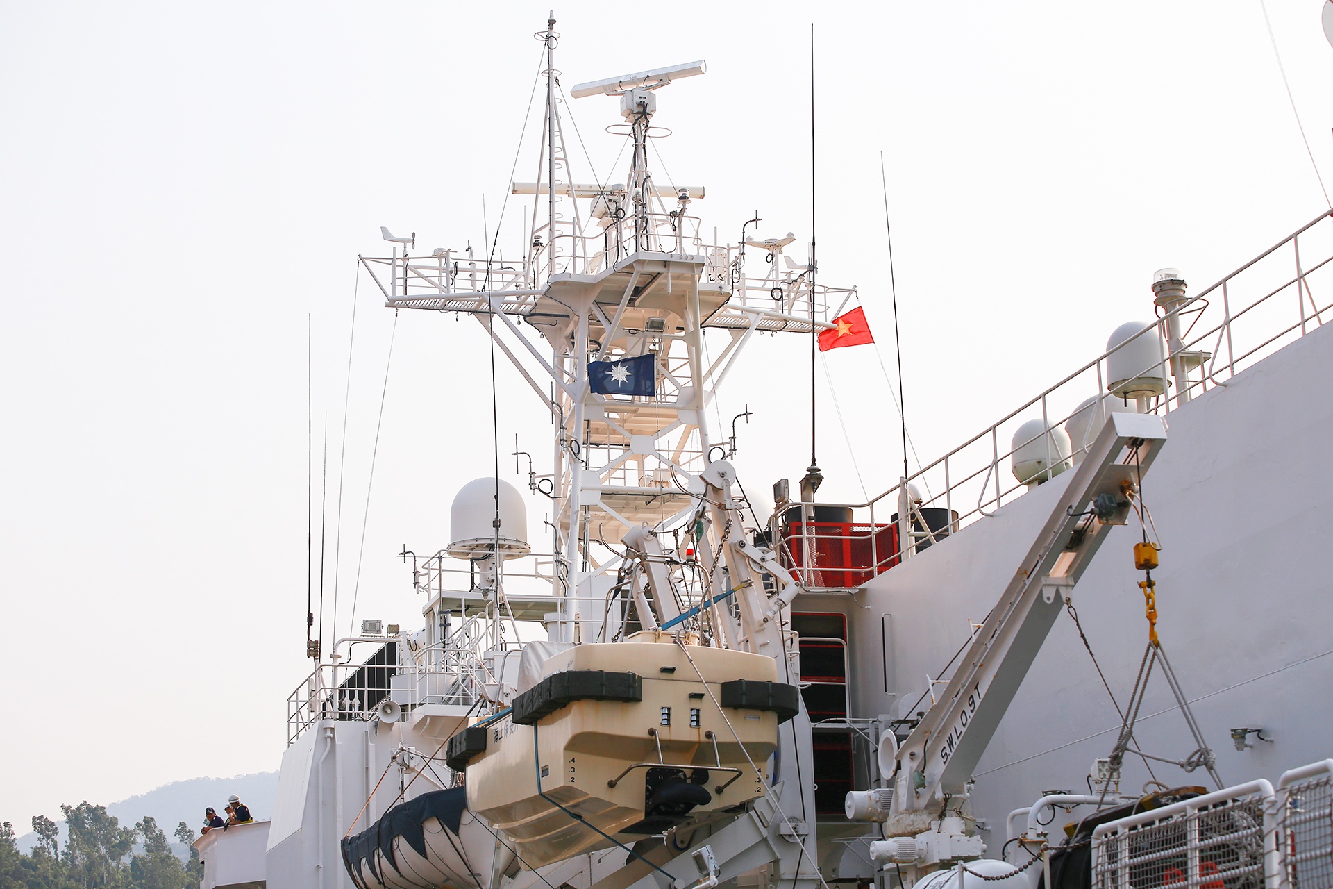 Tau tuan tra Nhat Ban anh 7