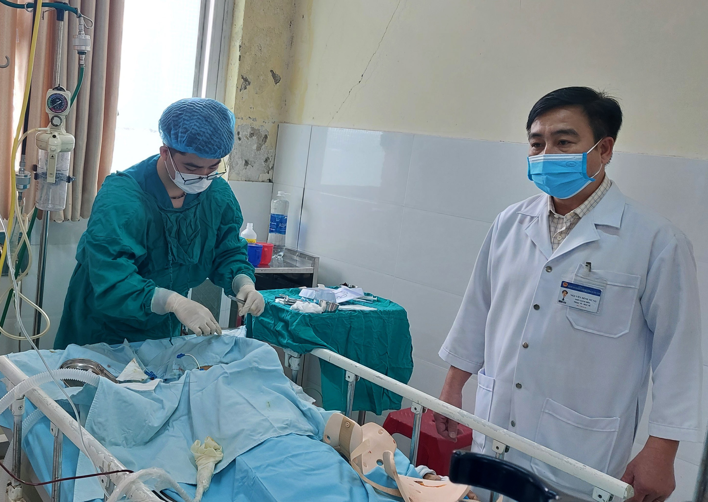 Nan nhan vu tai nan o Quang Nam: 'Xe lon vong, toi chi kip la len' hinh anh