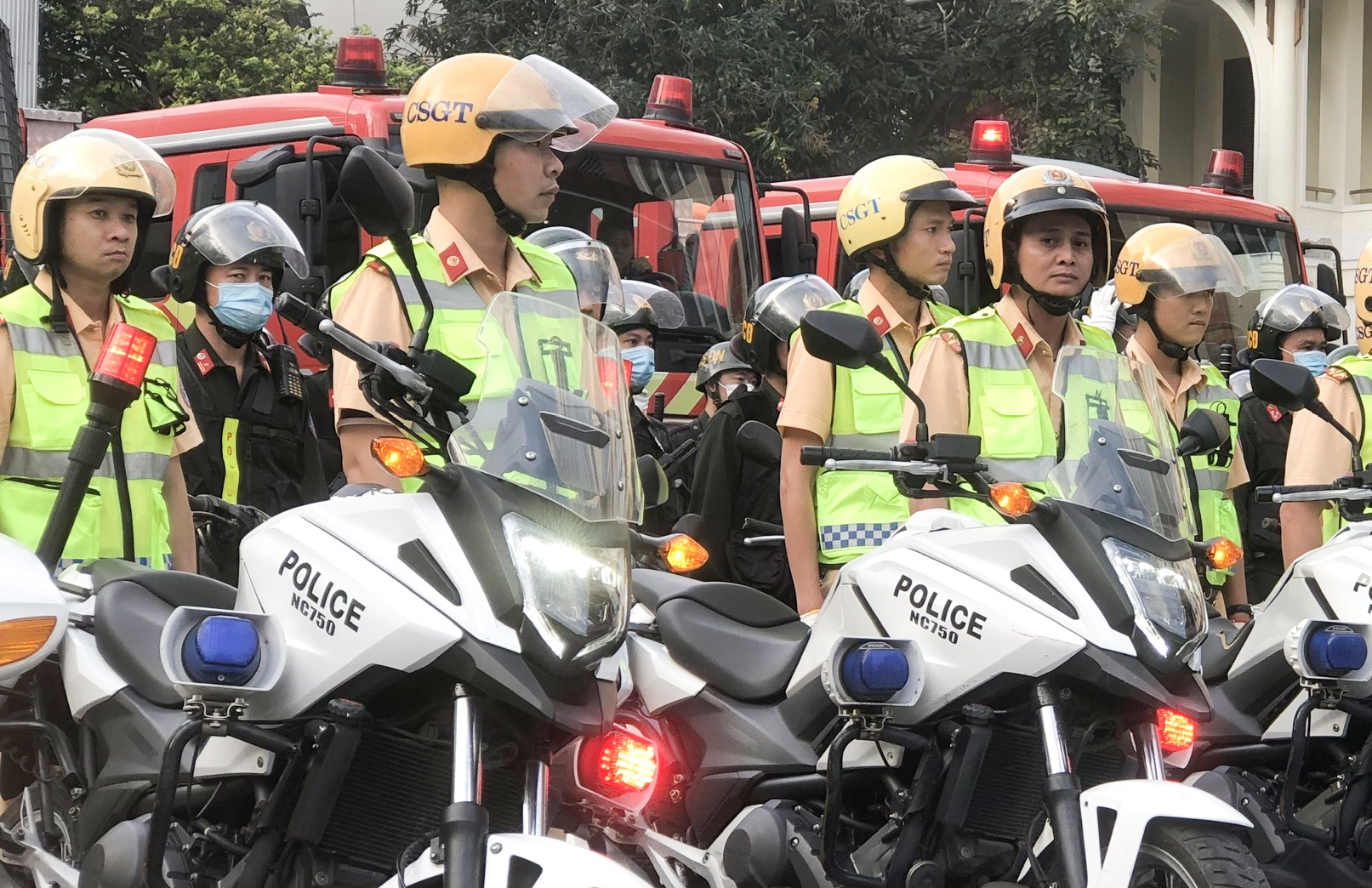 Da Nang se rut giay phep cac quan bar kinh doanh shisha, bong cuoi hinh anh