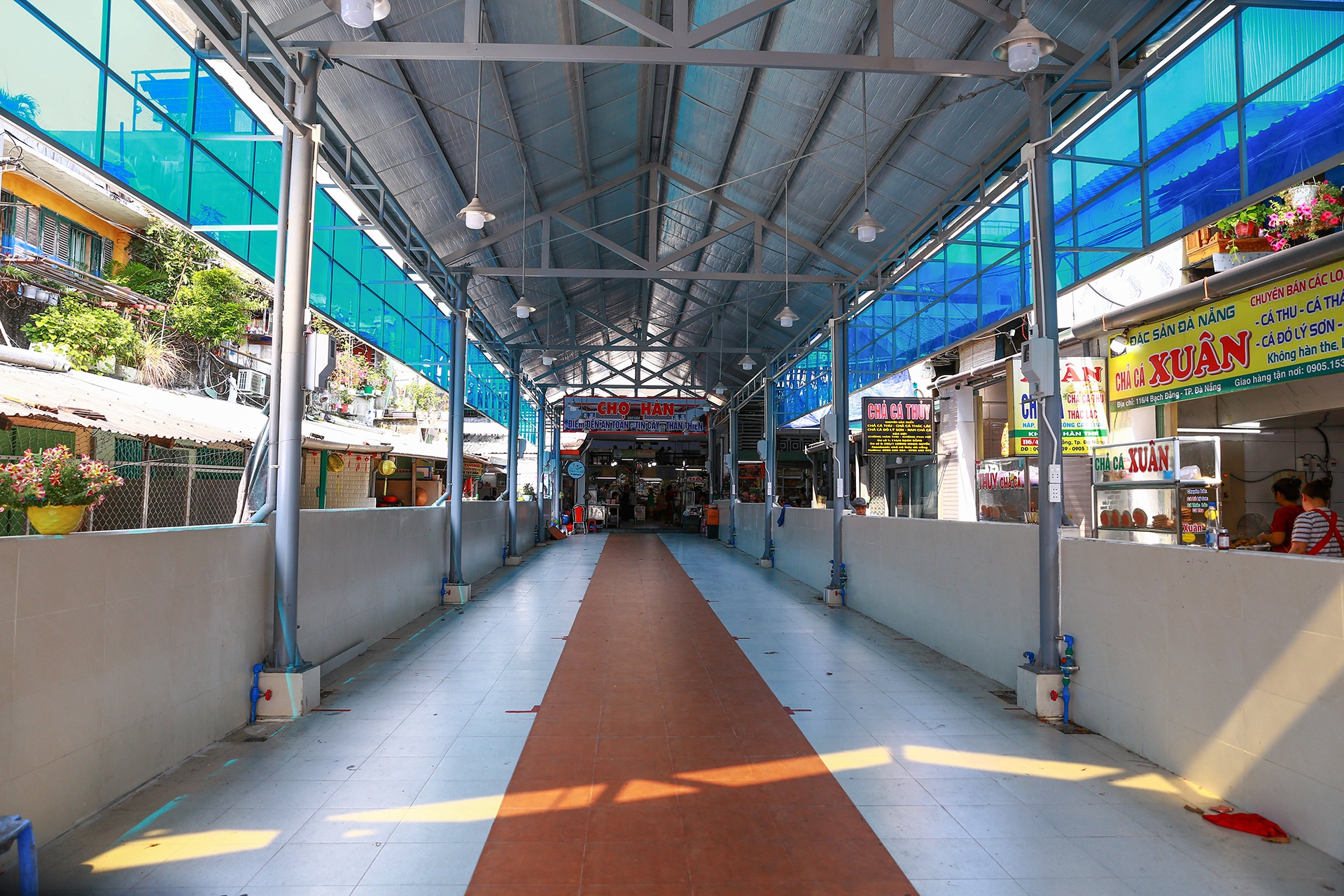 Cho Han o Da Nang anh 2