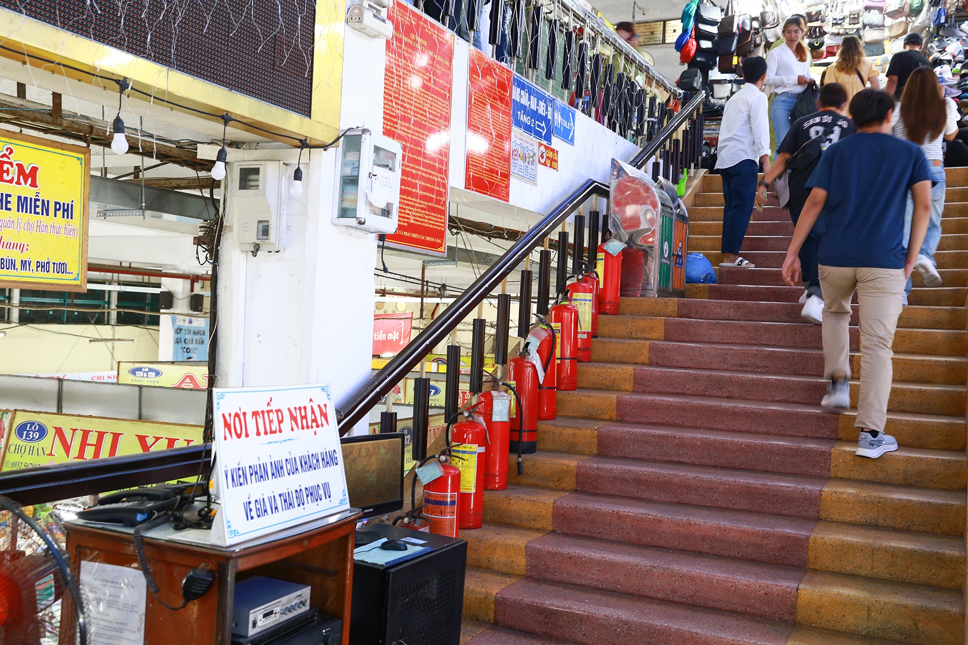 Cho Han o Da Nang anh 9