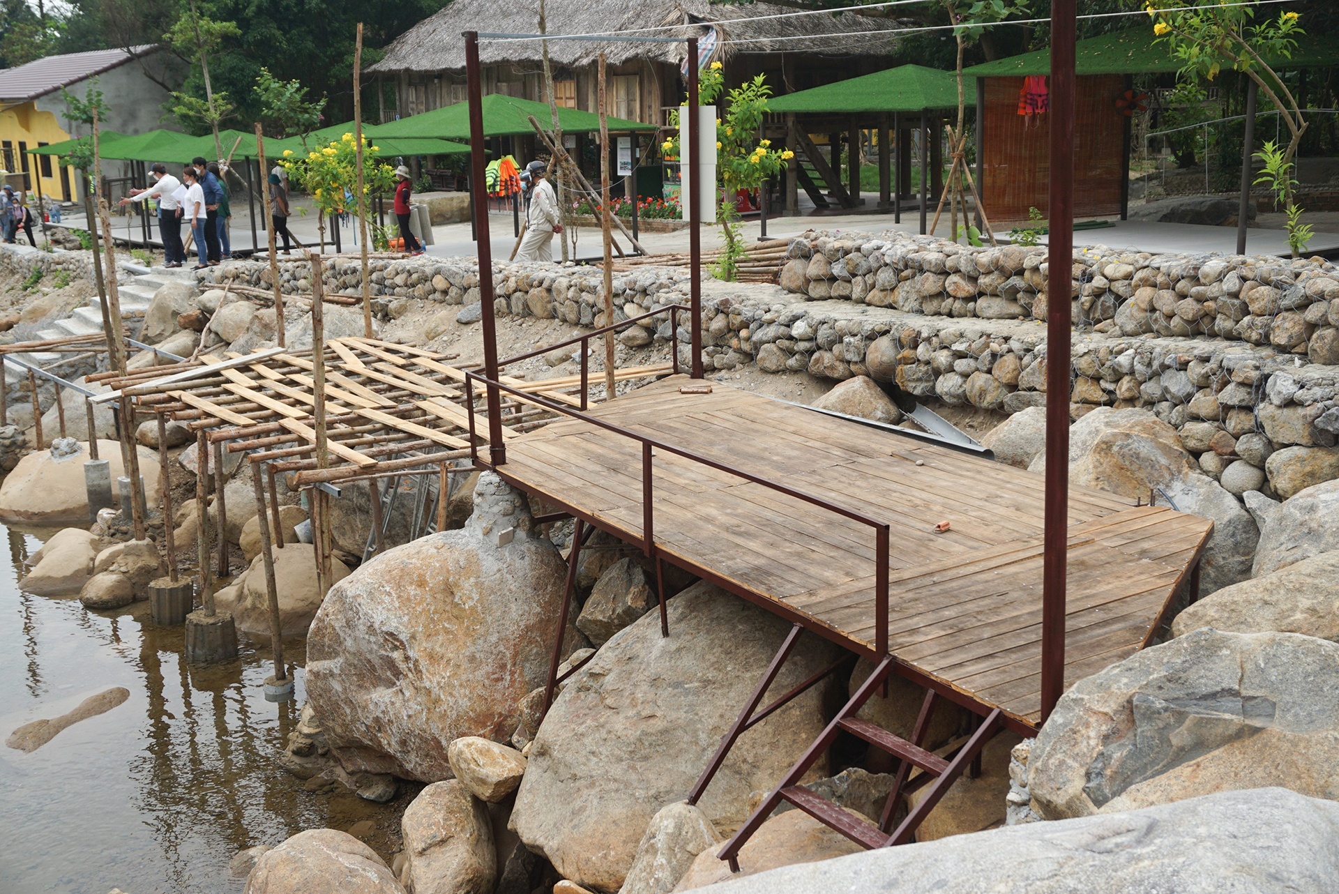 Cong trinh trai phep anh 3