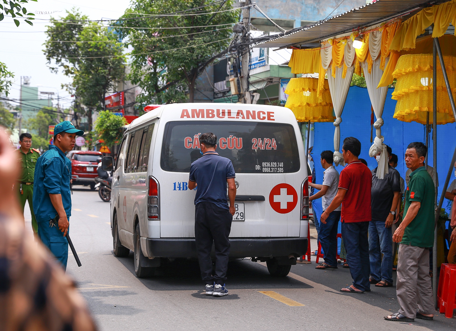 May bay truc thang roi anh 1