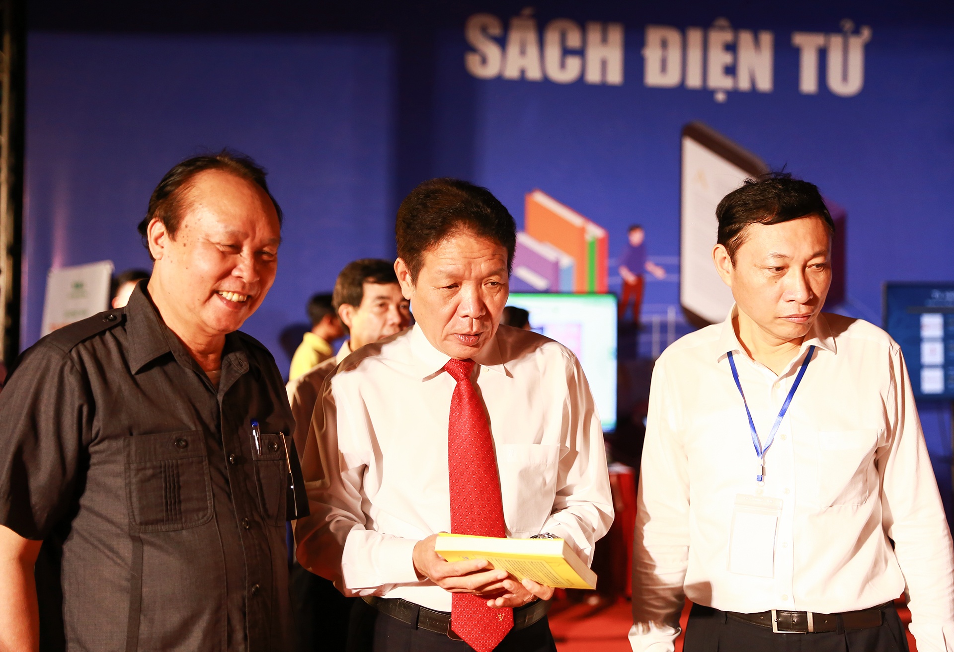 Van hoa doc tai Hue anh 7