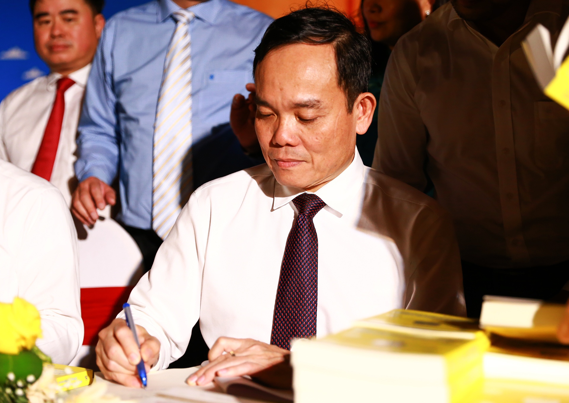 Van hoa doc tai Hue anh 8