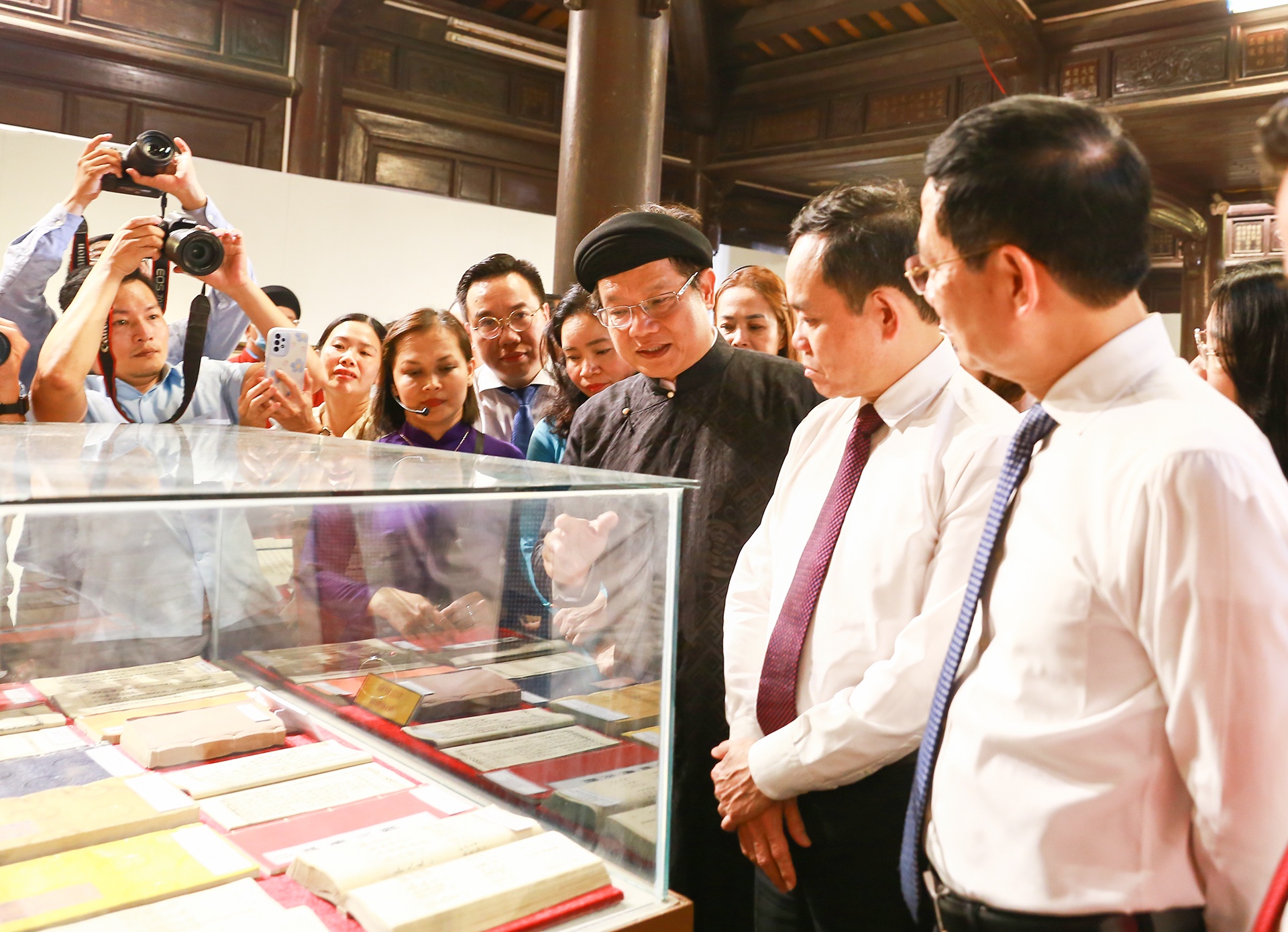 Van hoa doc tai Hue anh 5