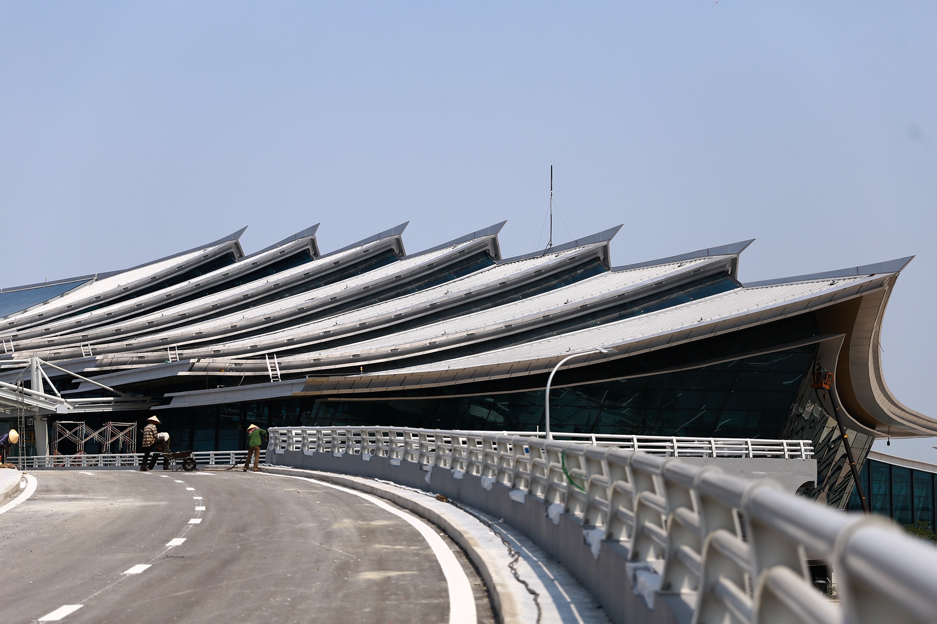 San bay Phu Bai anh 3