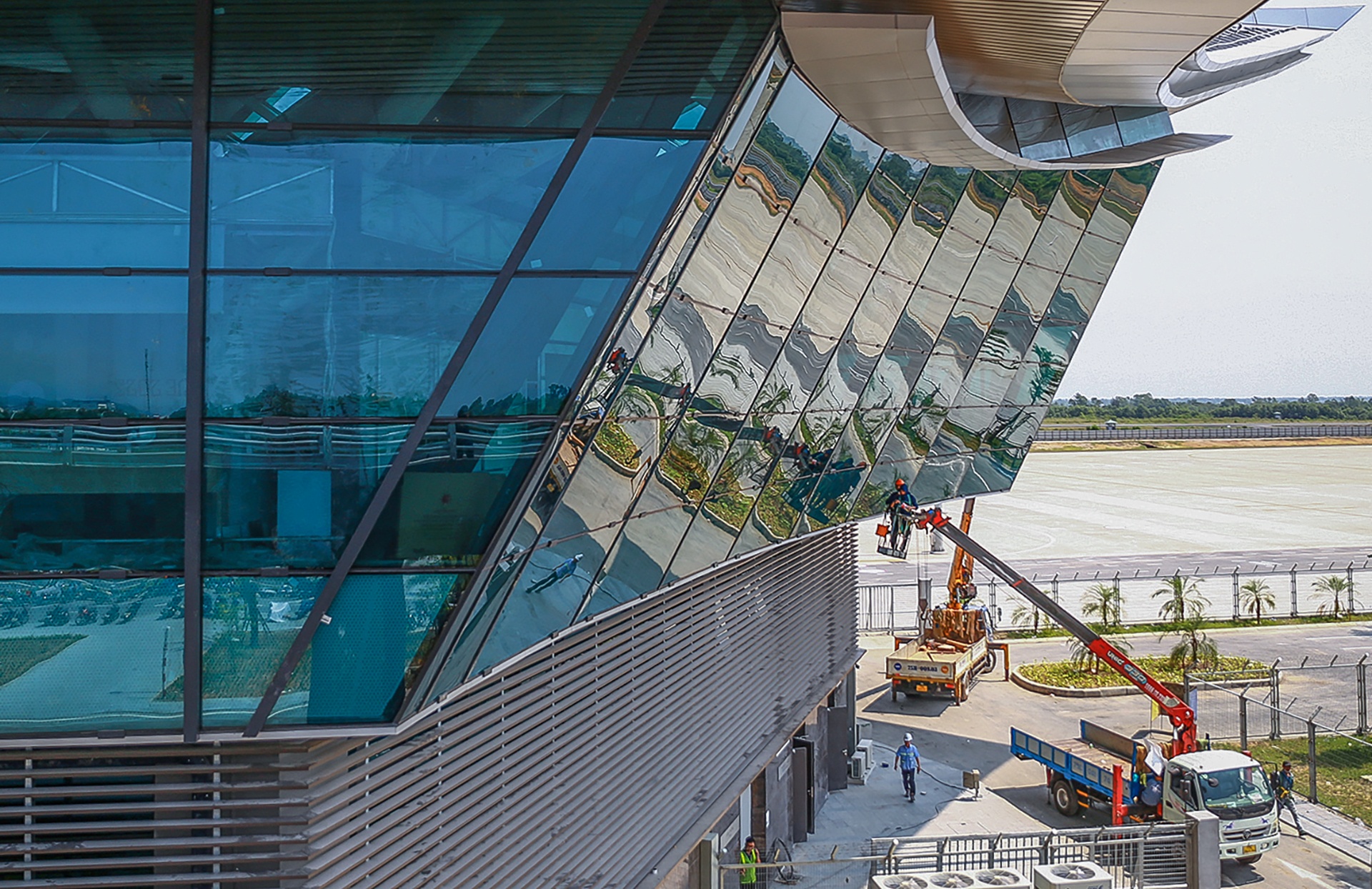 San bay Phu Bai anh 5
