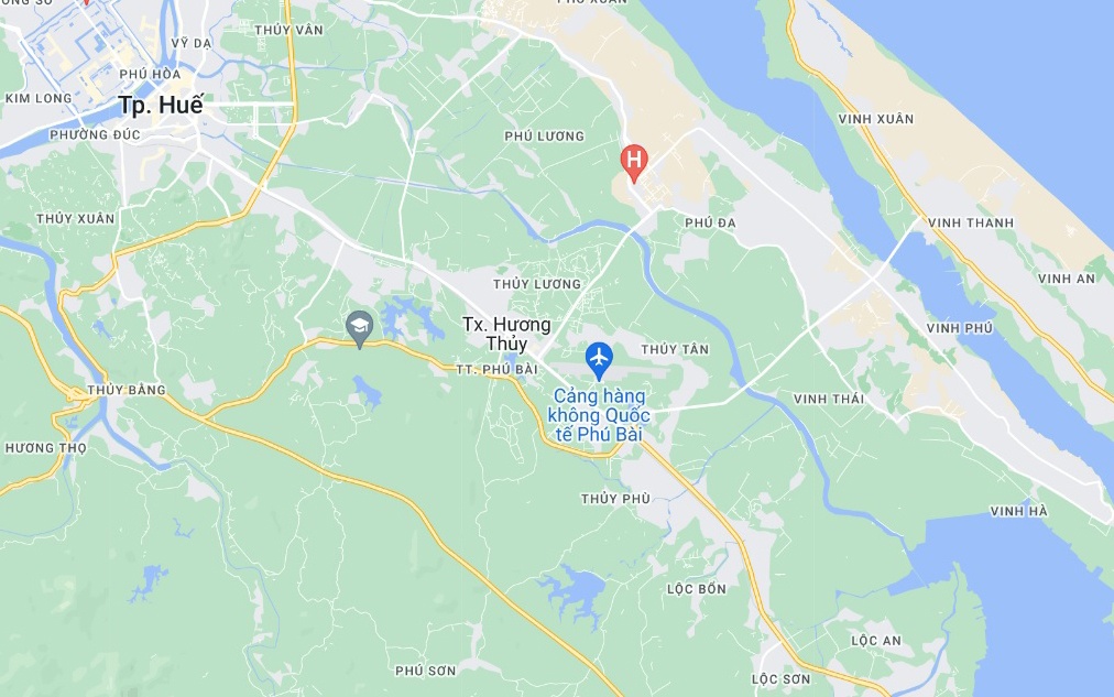 San bay Phu Bai anh 18