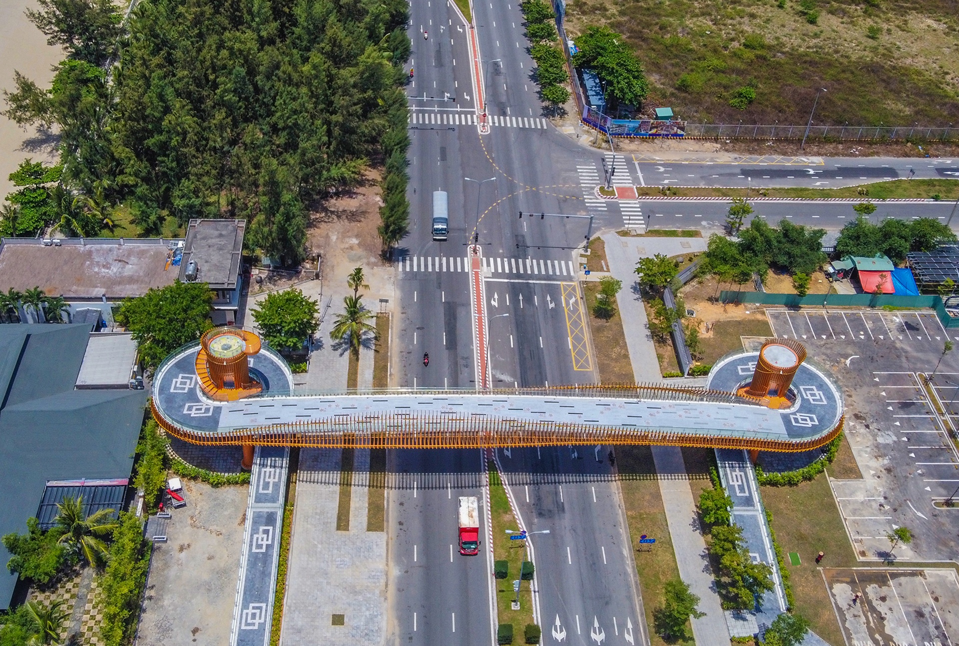 Cau di bo Da Nang anh 3