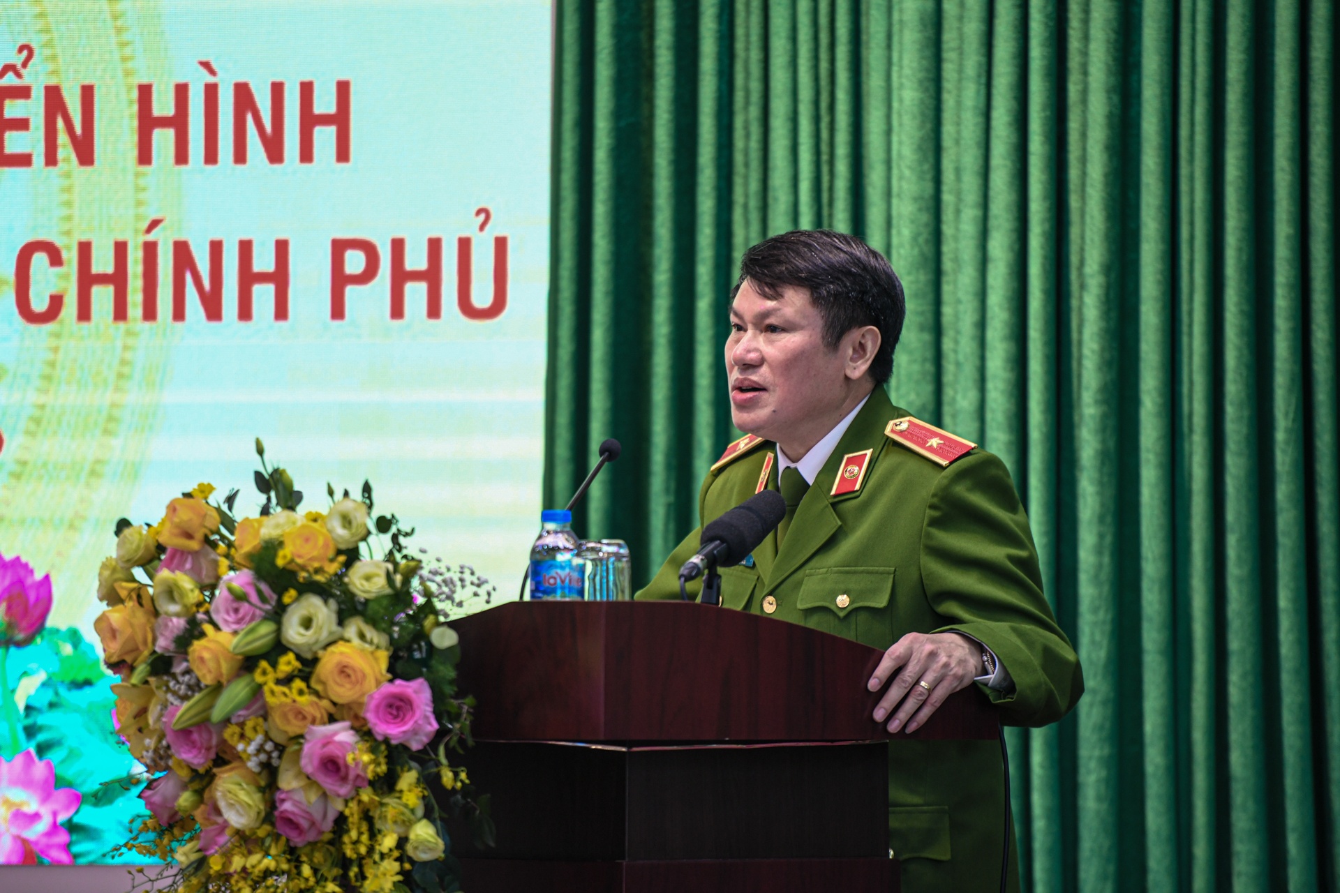 Thu tuong khen thuong anh 4