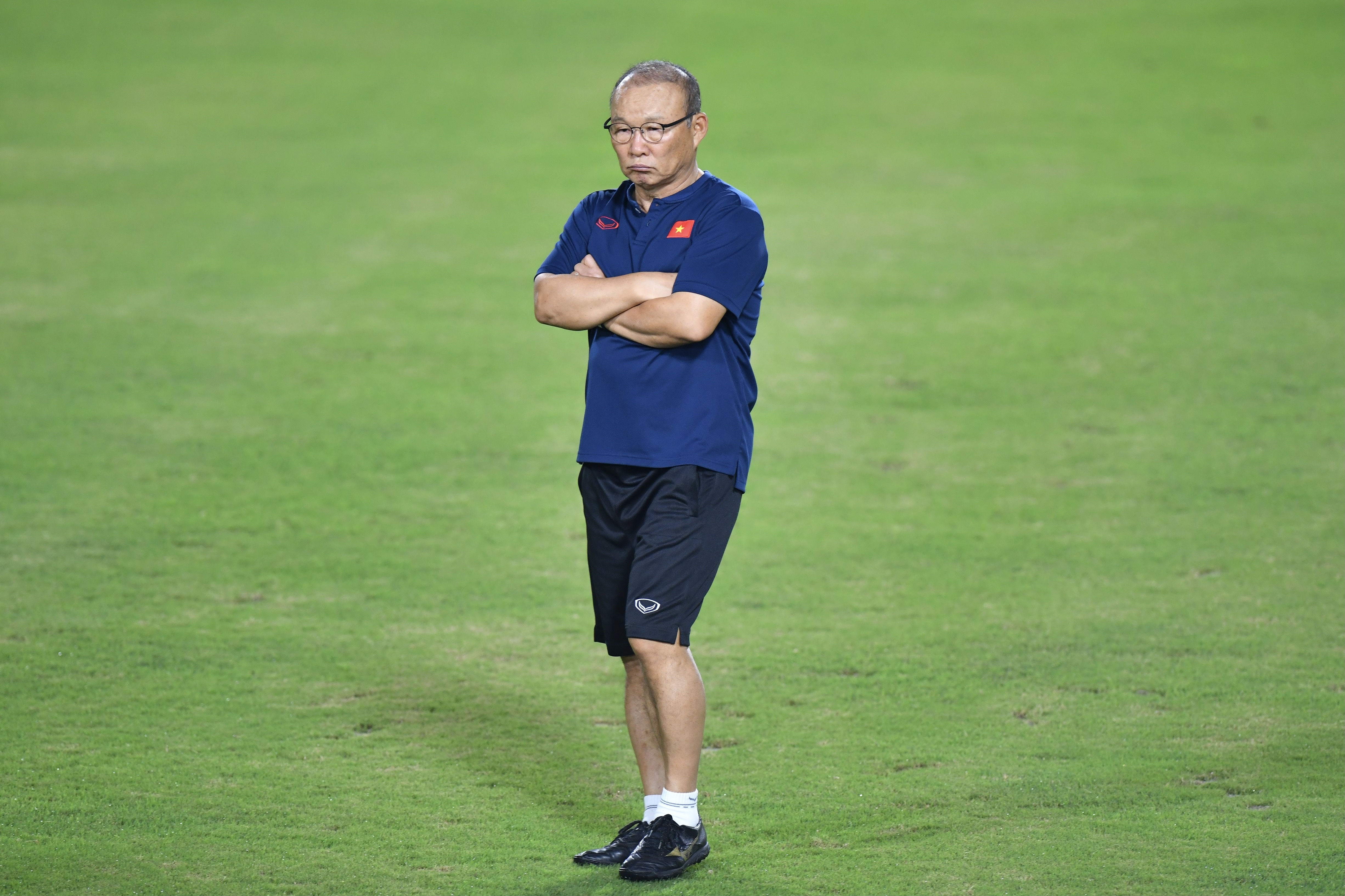 Ho Tan Tai bi om anh 6