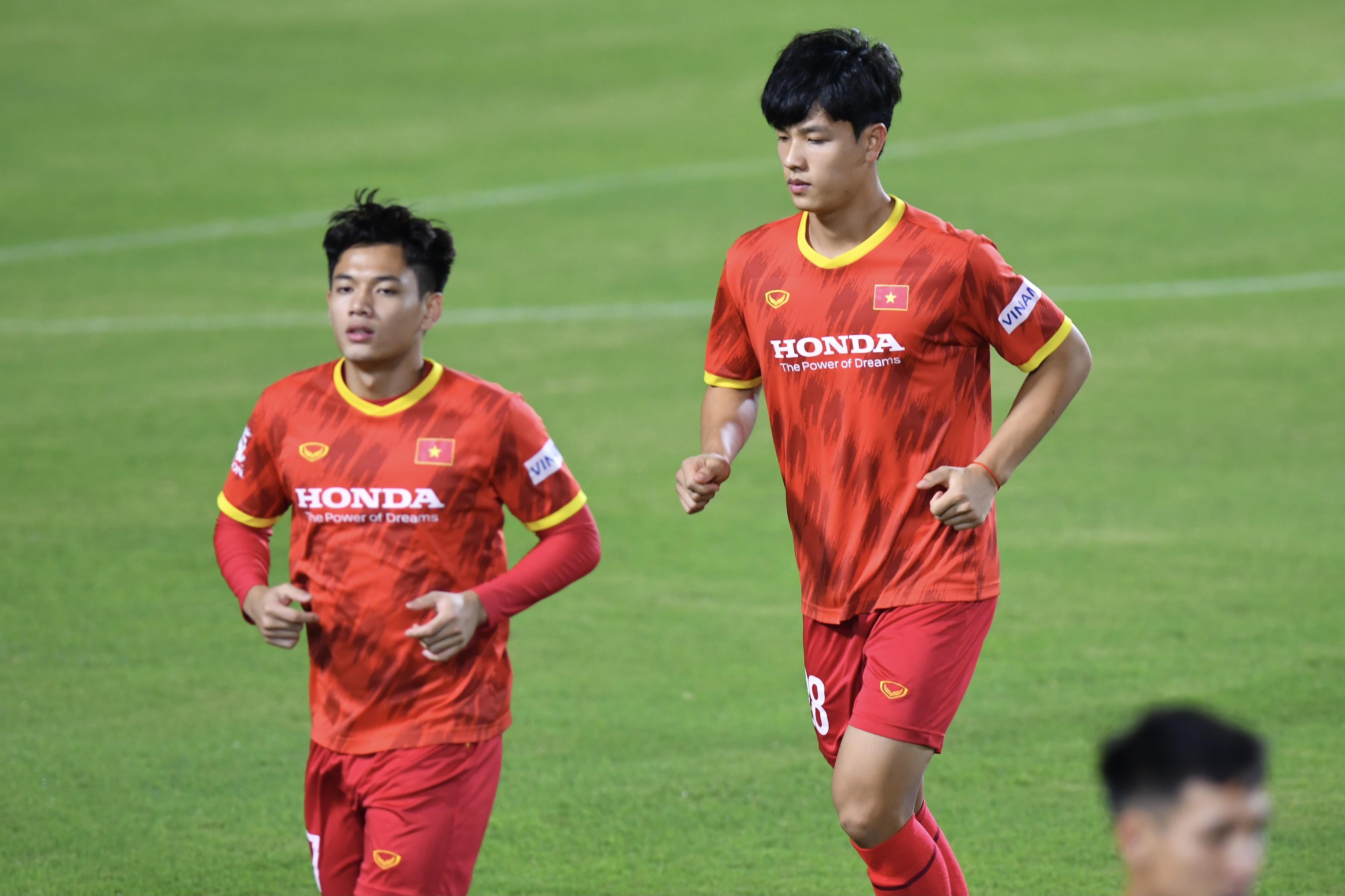 Ho Tan Tai bi om anh 10