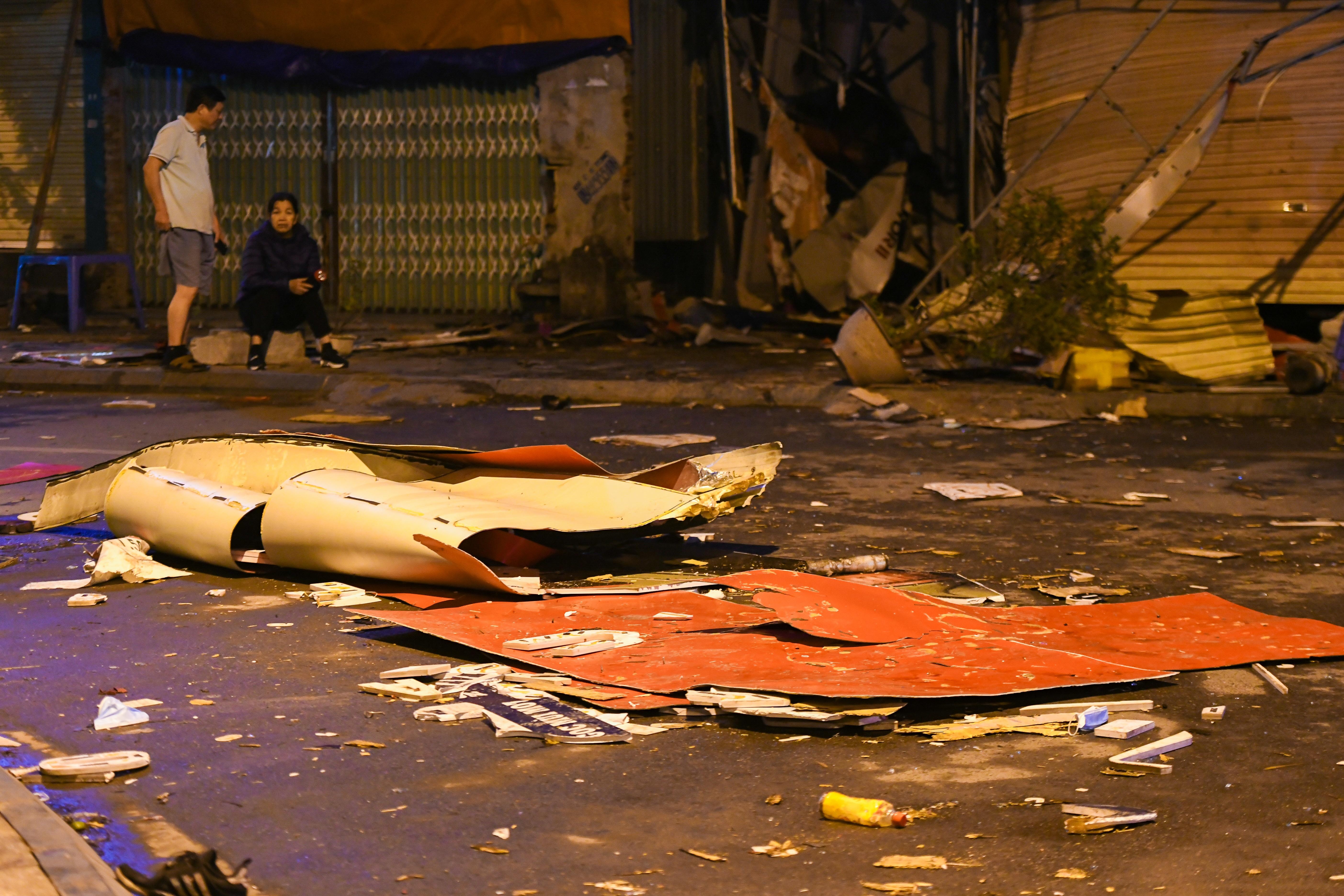 chay cua hang xe may anh 3