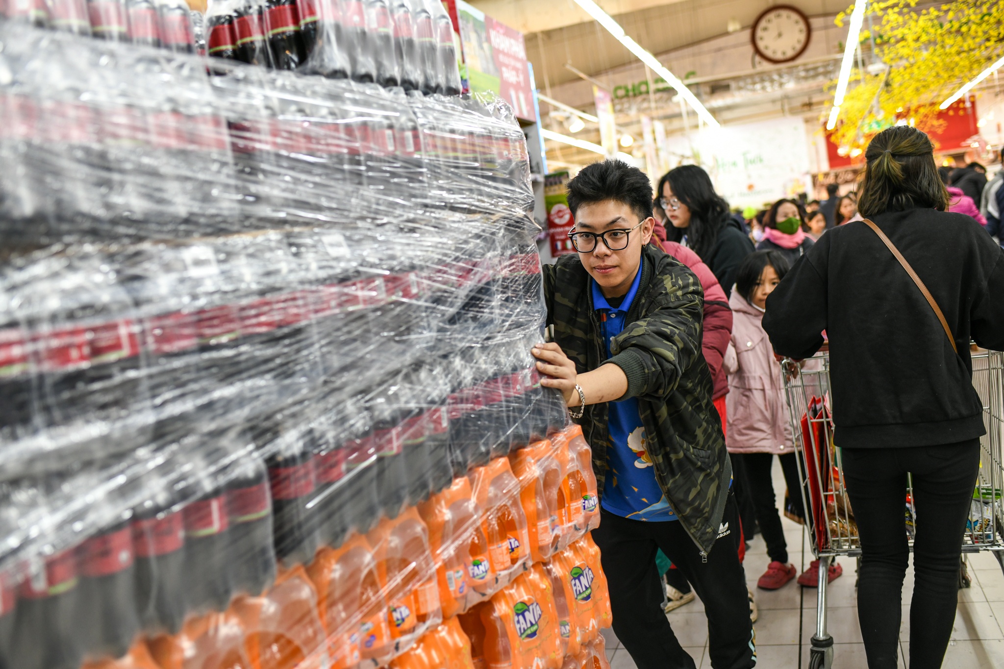 Sieu thi ngay tet anh 6