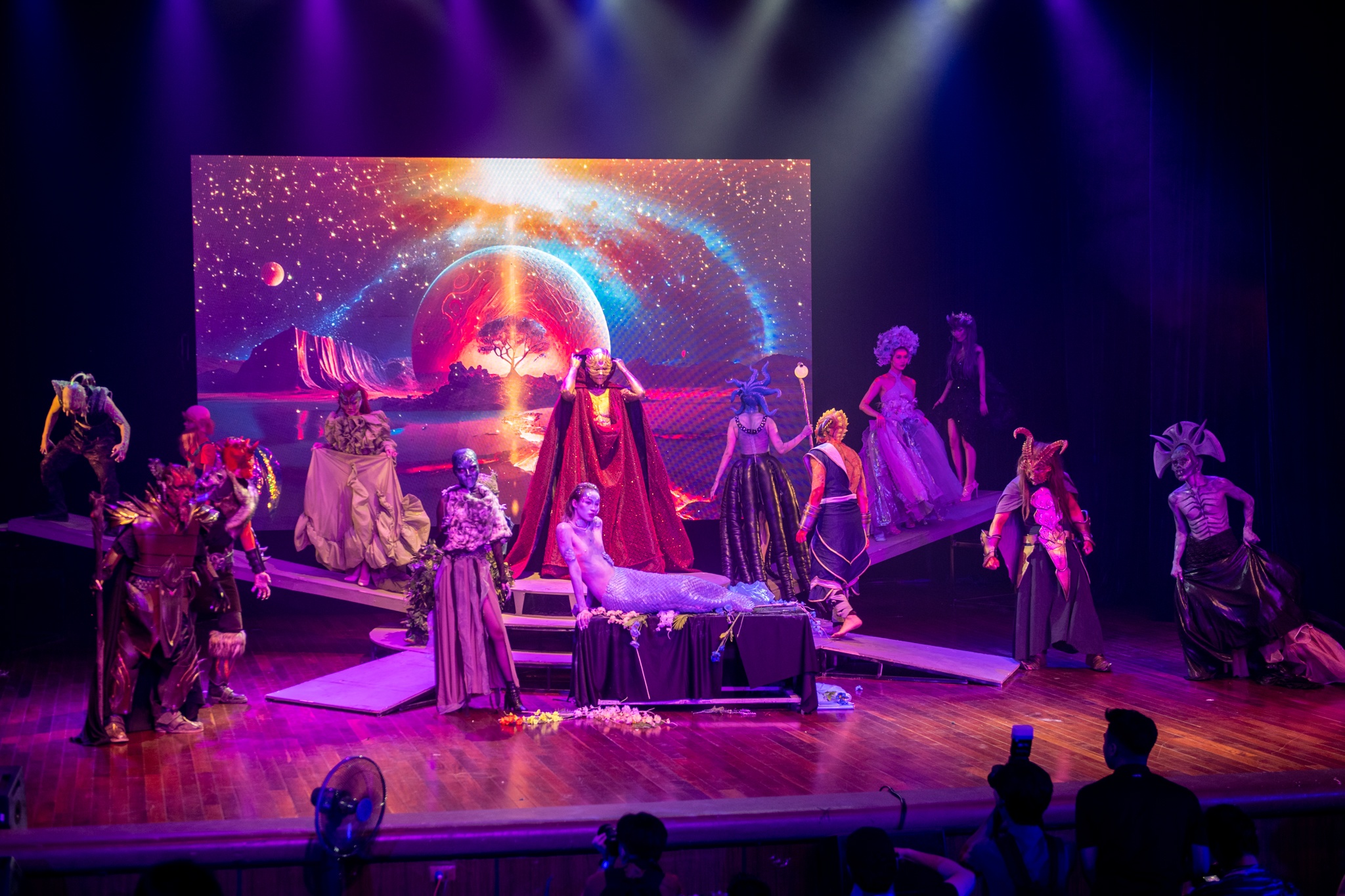 Hoa trang nghe thuat anh 13