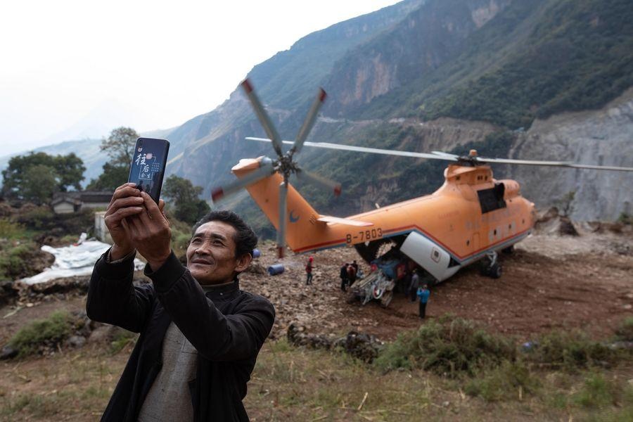 Ngoi lang bi co lap o Trung Quoc sap duoc ket noi voi the gioi hinh anh