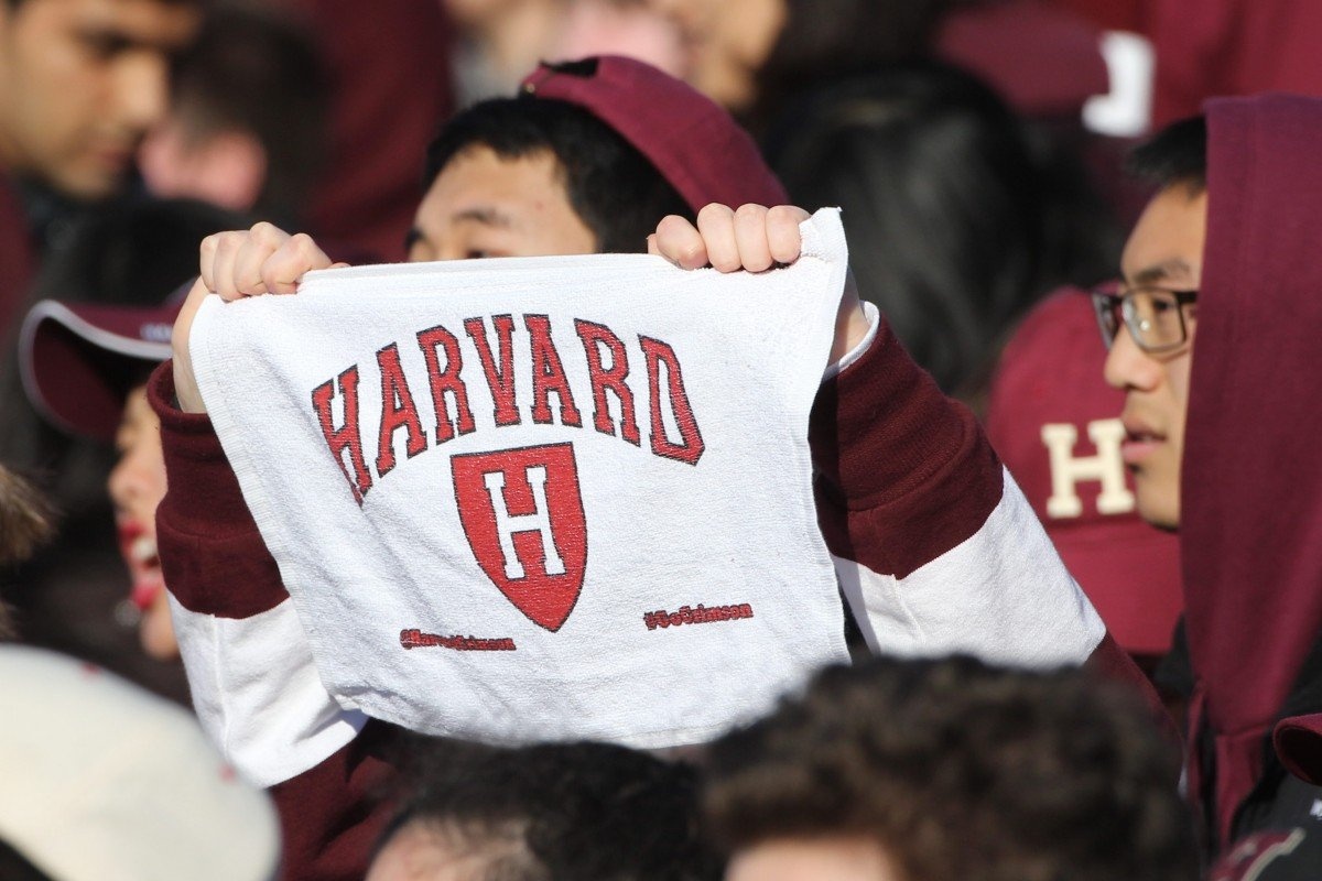 Khong theo hoc, vi sao gioi tre chau A phat cuong do in chu Harvard hinh anh