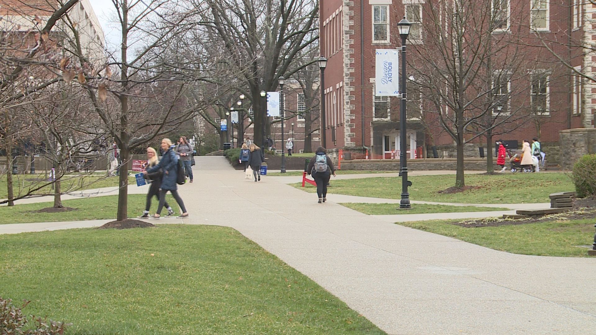 nghi hoc,  hoc sinh,  dich cum,  duong tinh,  tu vong,  viem phoi anh 1